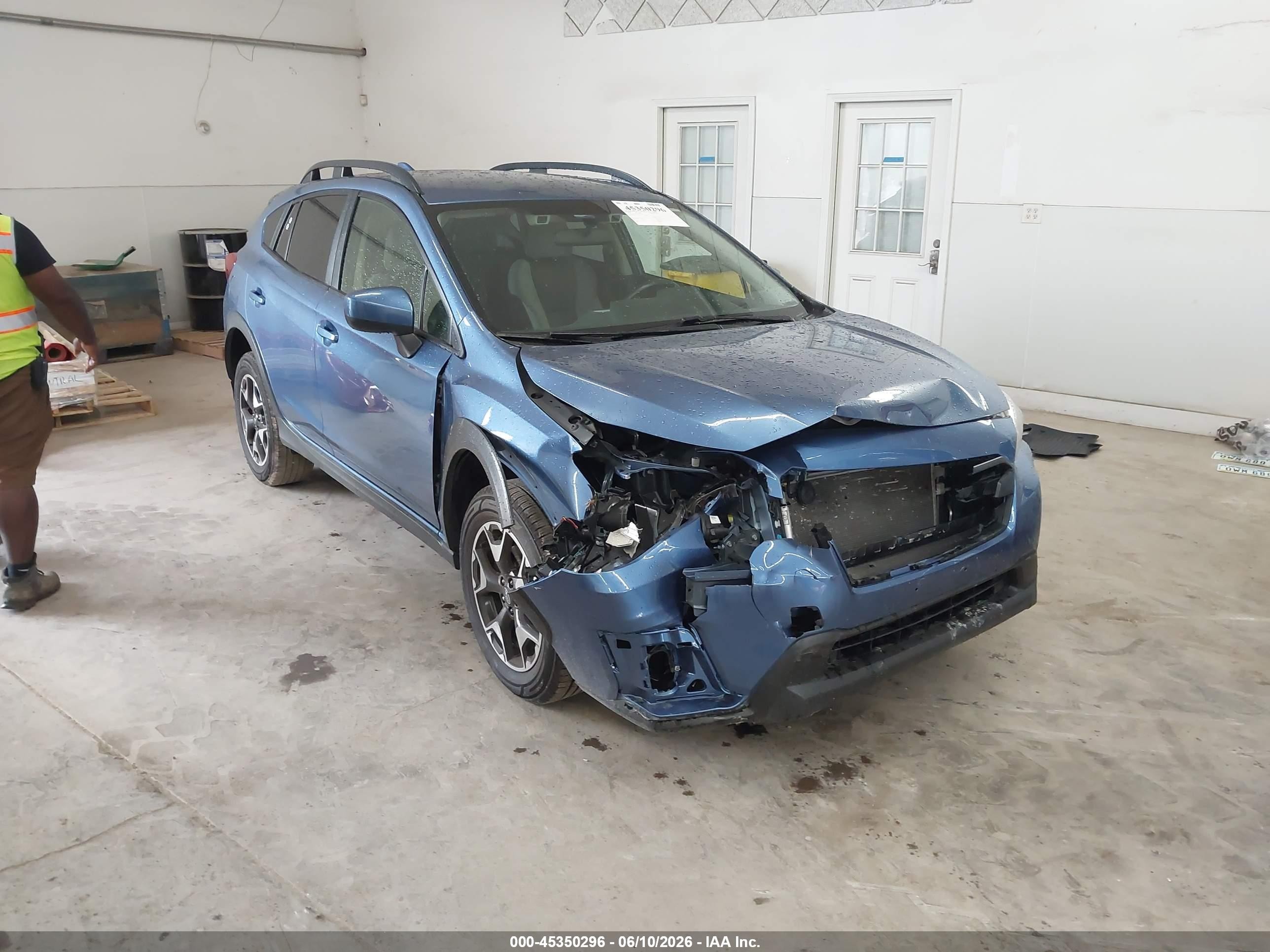 2020 Subaru Crosstrek Premium, VIN JF2GTAPC3L8235625 — Front end
