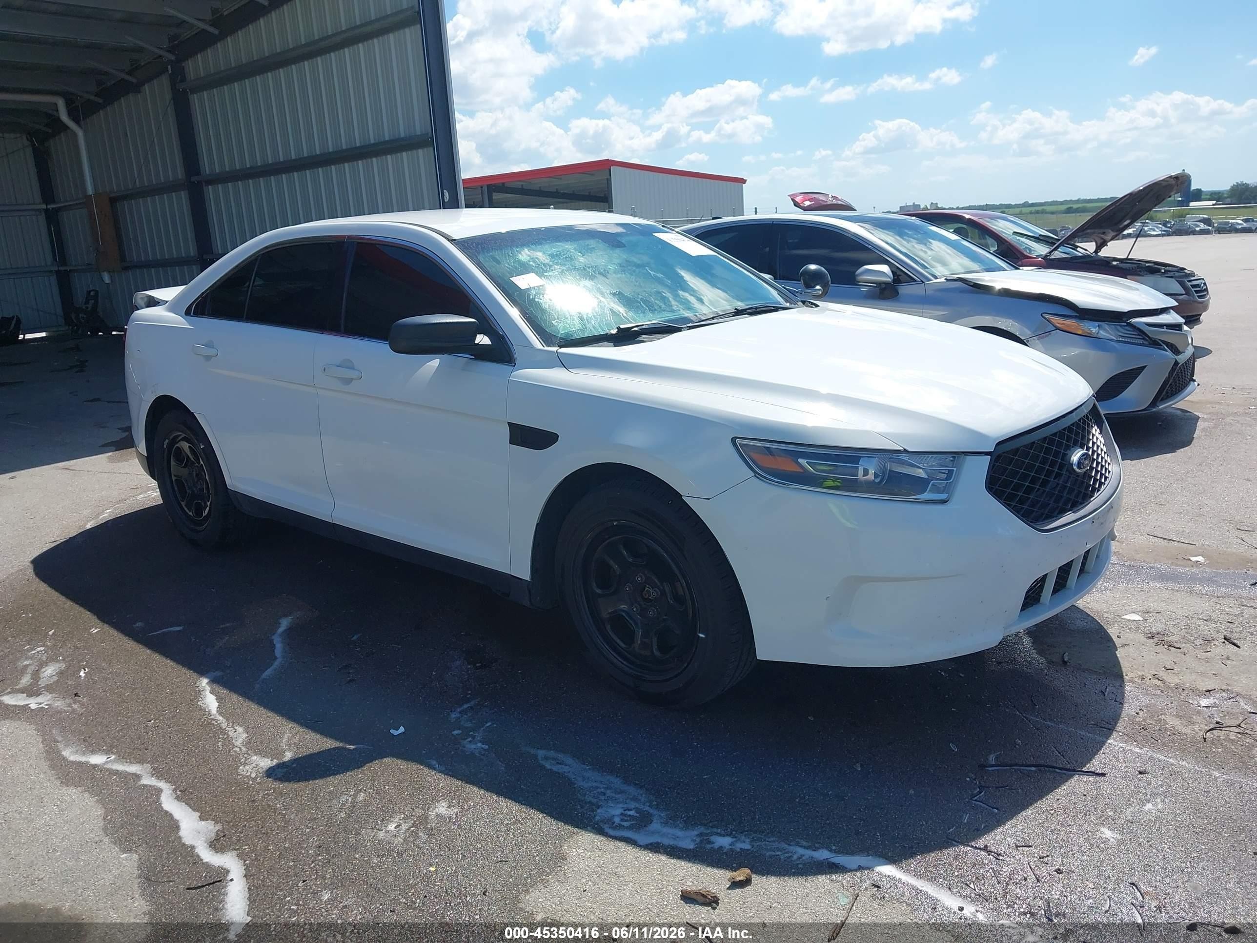 2014 Ford Police Interceptor, VIN 1FAHP2MKXEG166472 — Rear end
