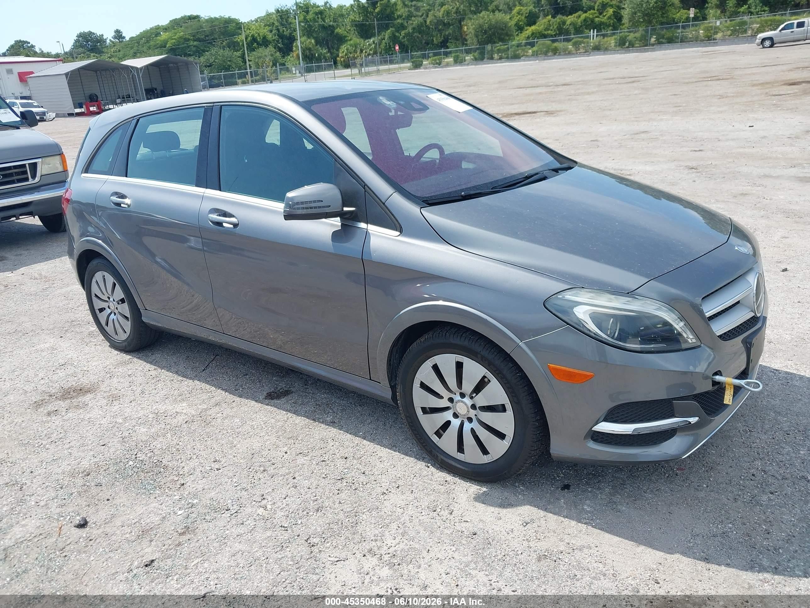 2016 Mercedes-Benz B Electric Drive, VIN WDDVP9AB9GJ010140 — Mechanical