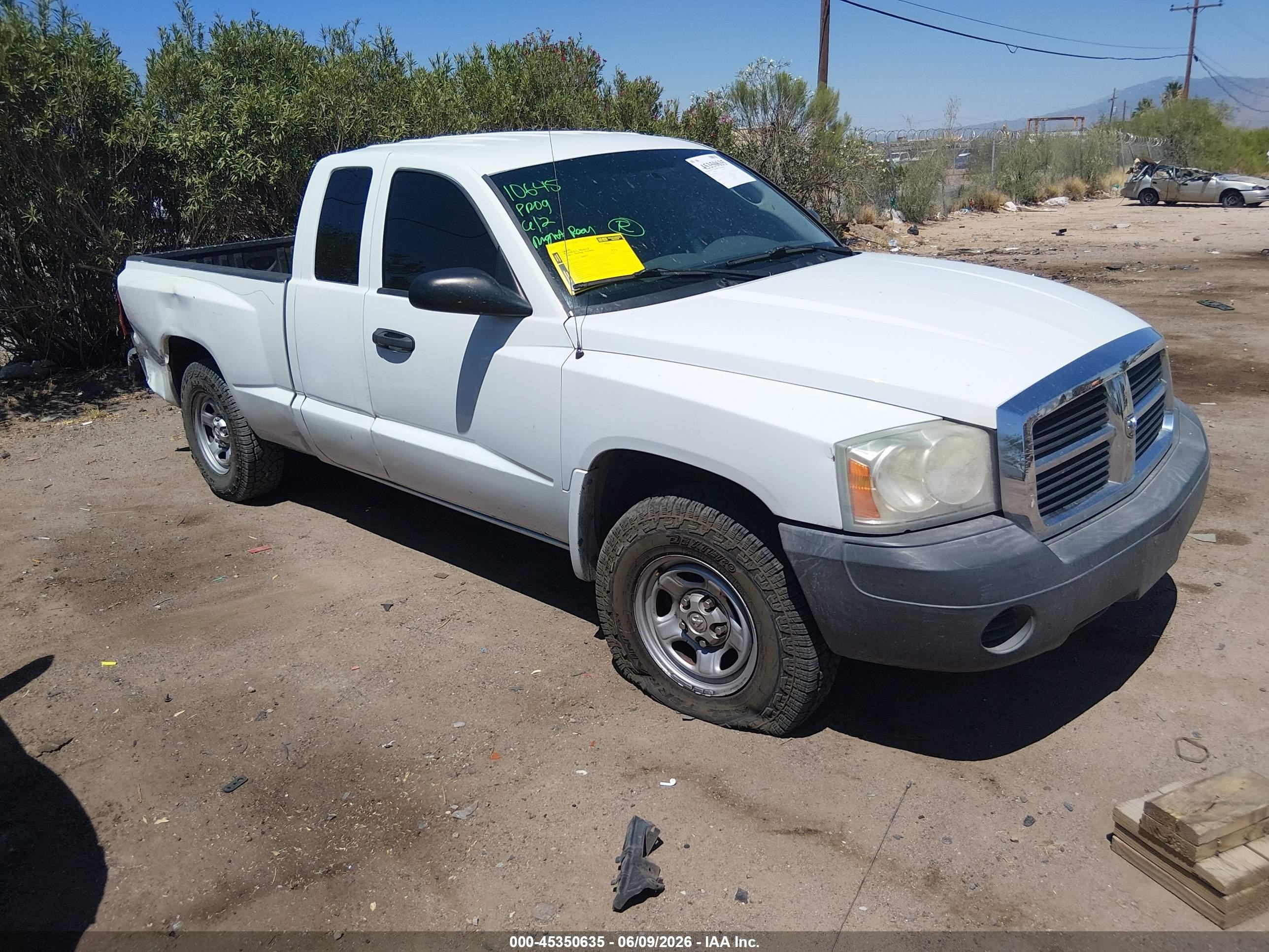 2007 Dodge Dakota ST, VIN 1D7HE22K57S253379 — Бок