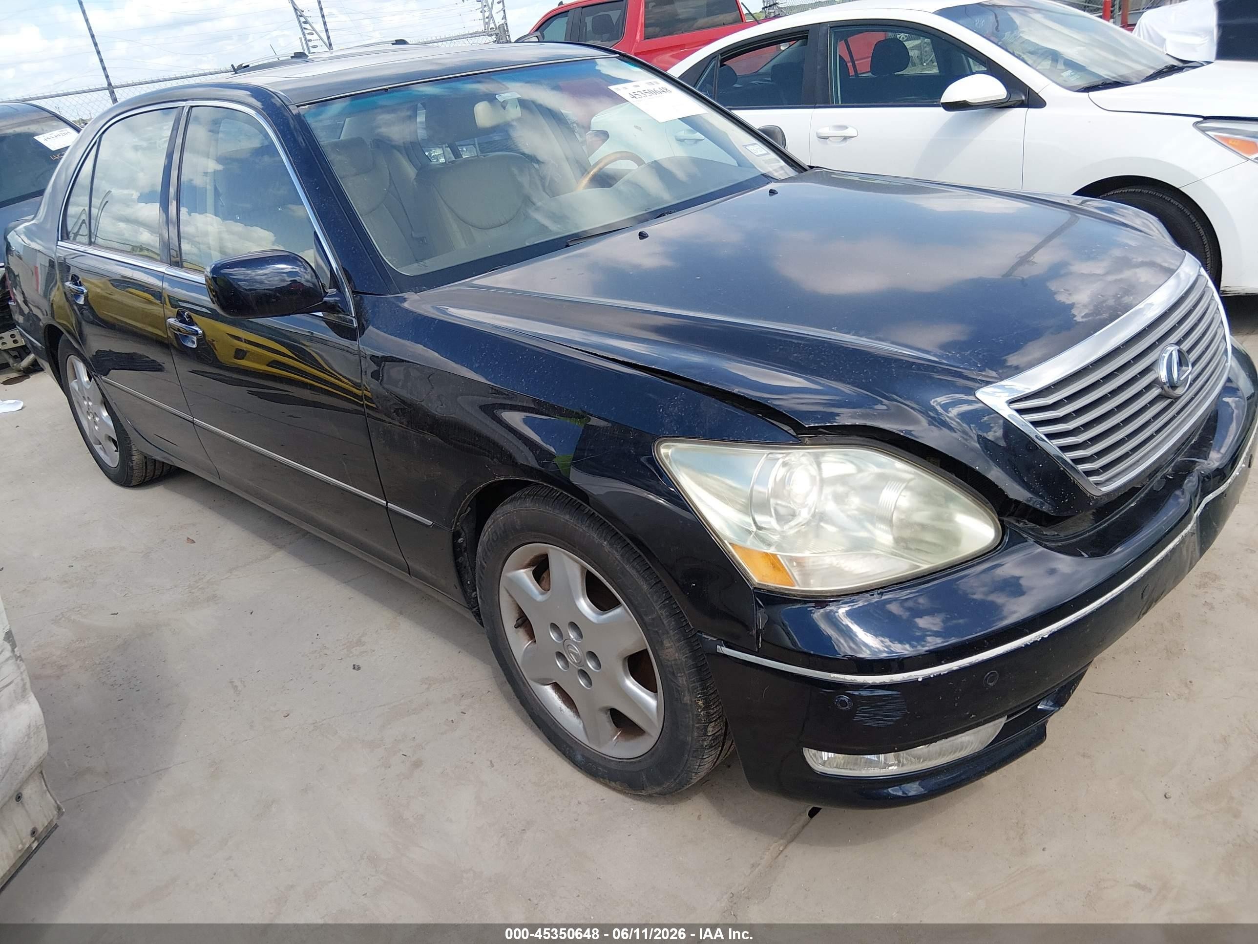 2004 Lexus LS 430, VIN JTHBN36F040131375 — Front end