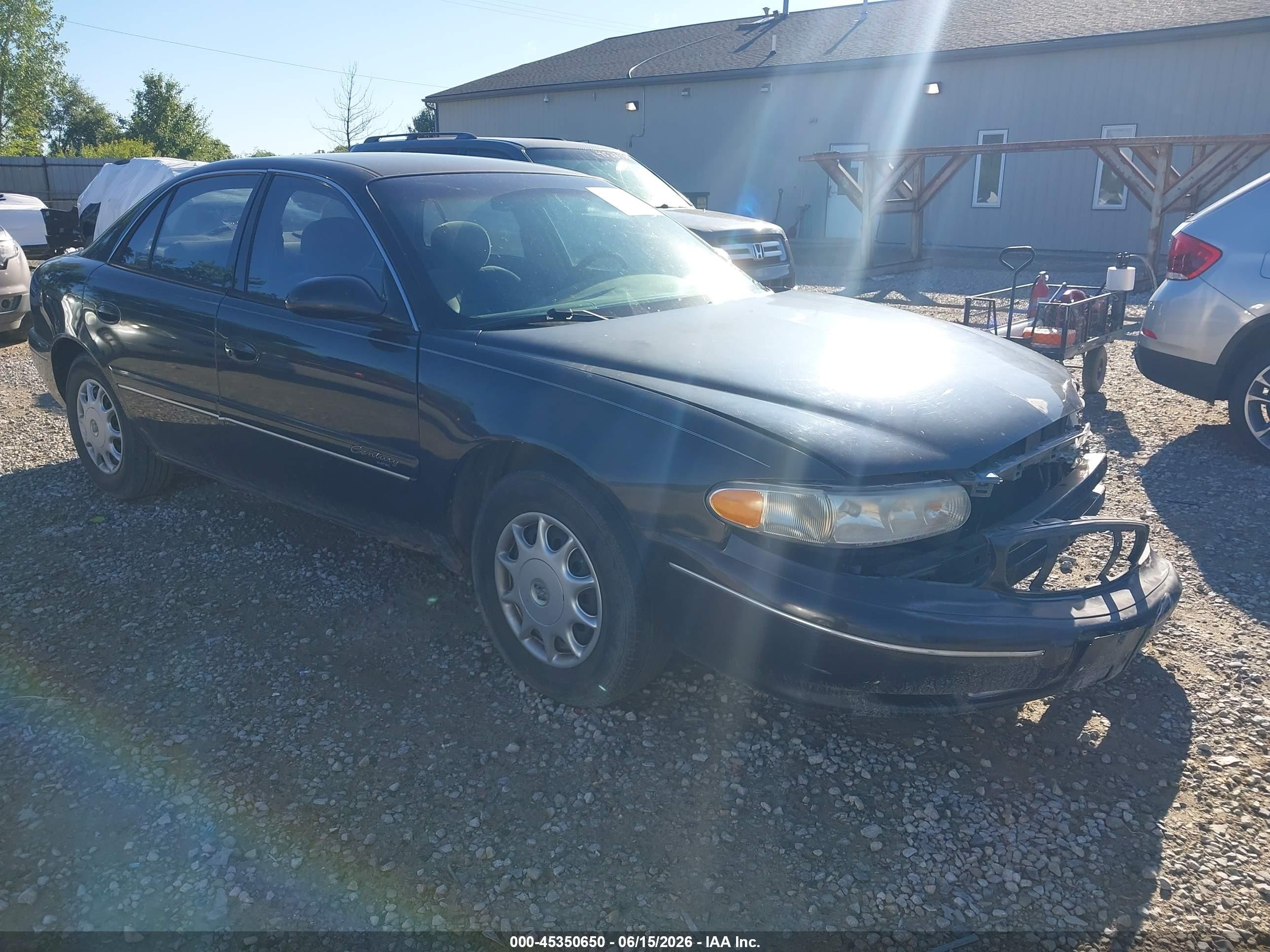 2001 Buick Century Custom, VIN 2G4WS52J811329697 — Перед