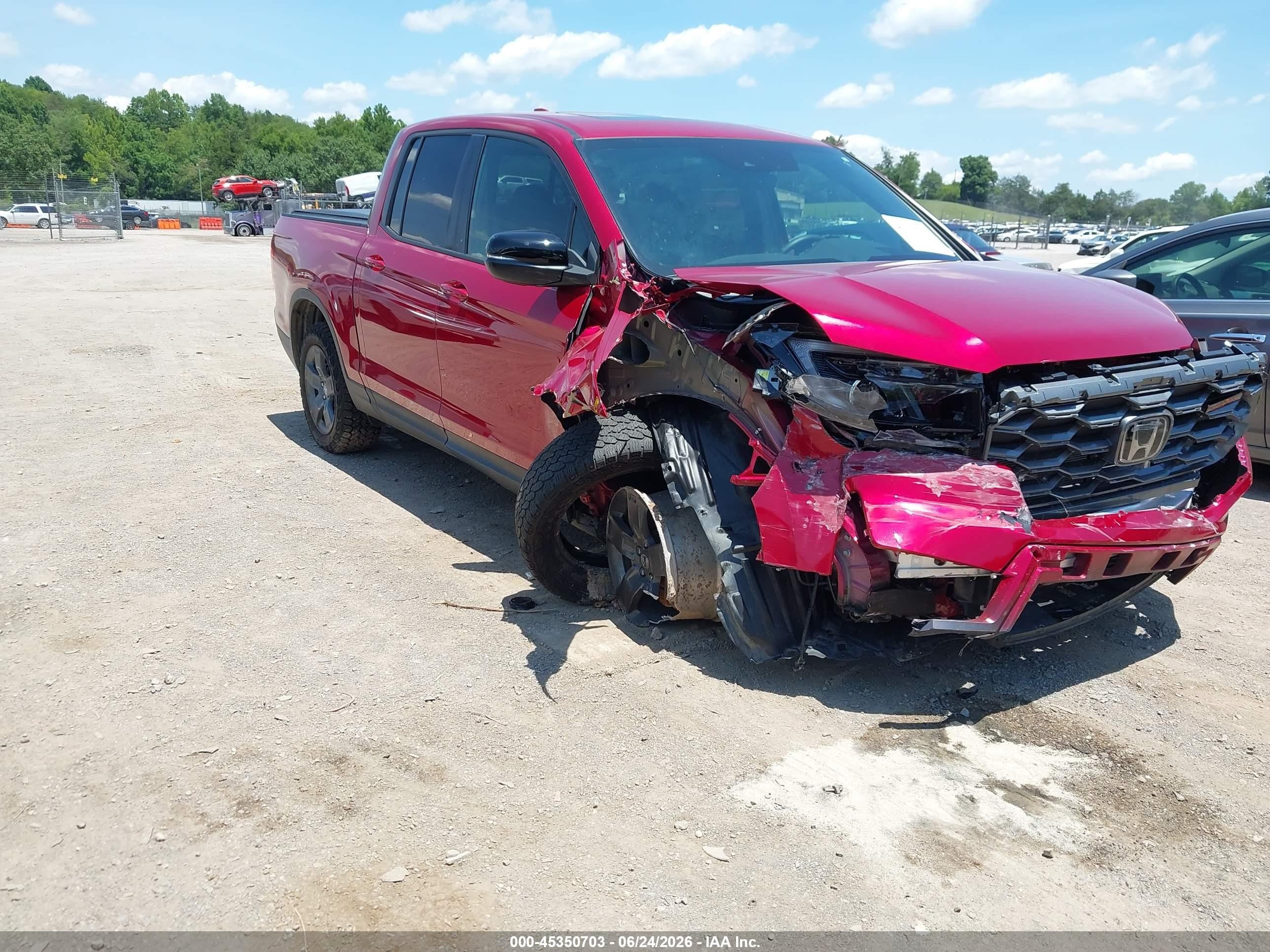 2025 Honda Ridgeline TrailSport, VIN 5FPYK3F61SB018772 — Front end