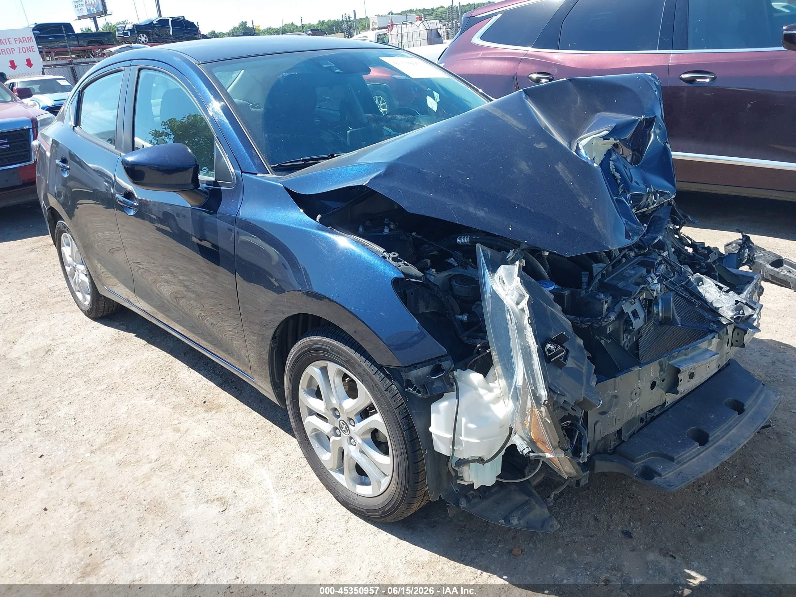 2016 Scion iA, VIN 3MYDLBZV4GY131999 — Front end