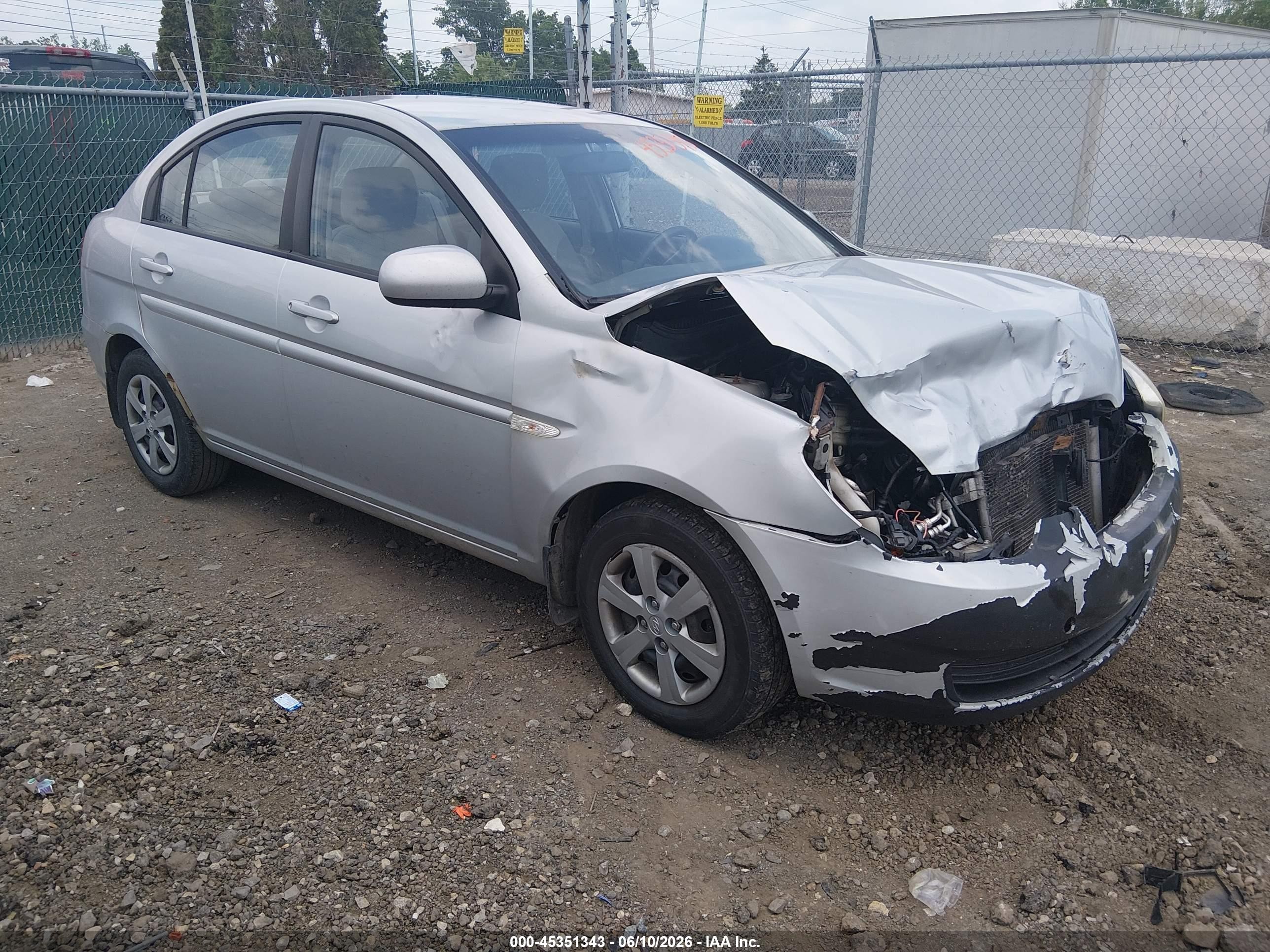 2010 Hyundai Accent GLS, VIN KMHCN4AC8AU504848 — Front end