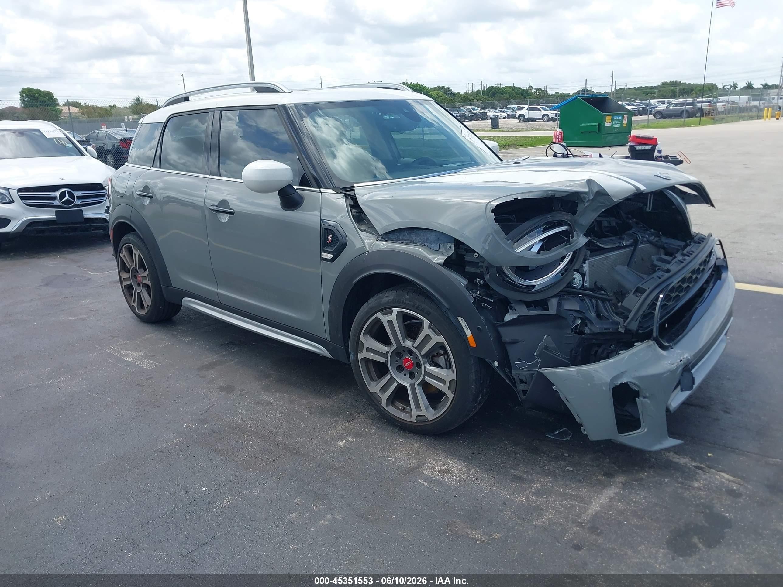 2021 MINI Countryman Cooper S, VIN WMZ53BR01M3M96863 — Front end