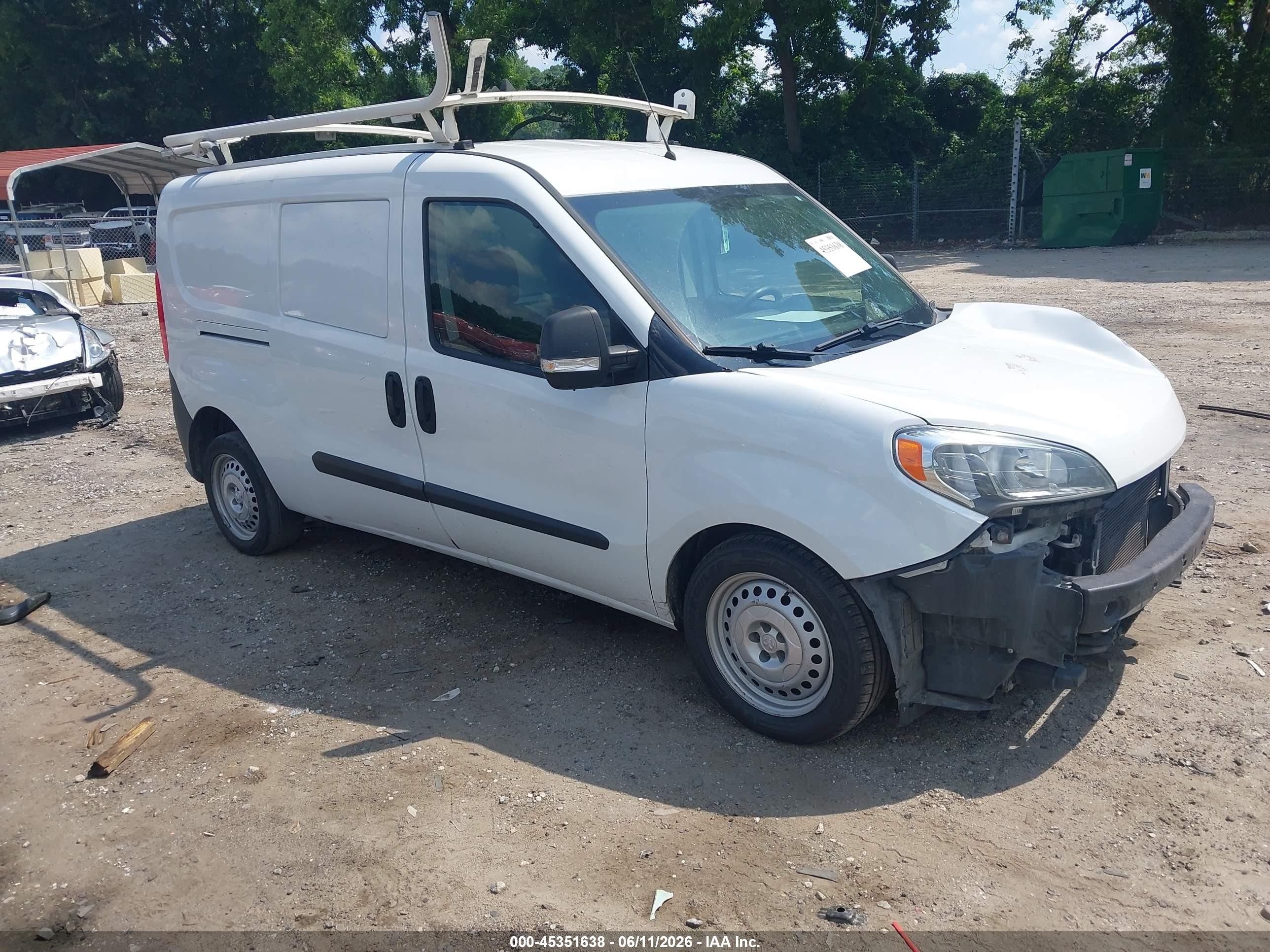 2018 Ram ProMaster City Cargo Tradesman, VIN ZFBERFABXJ6J04513 — Front end