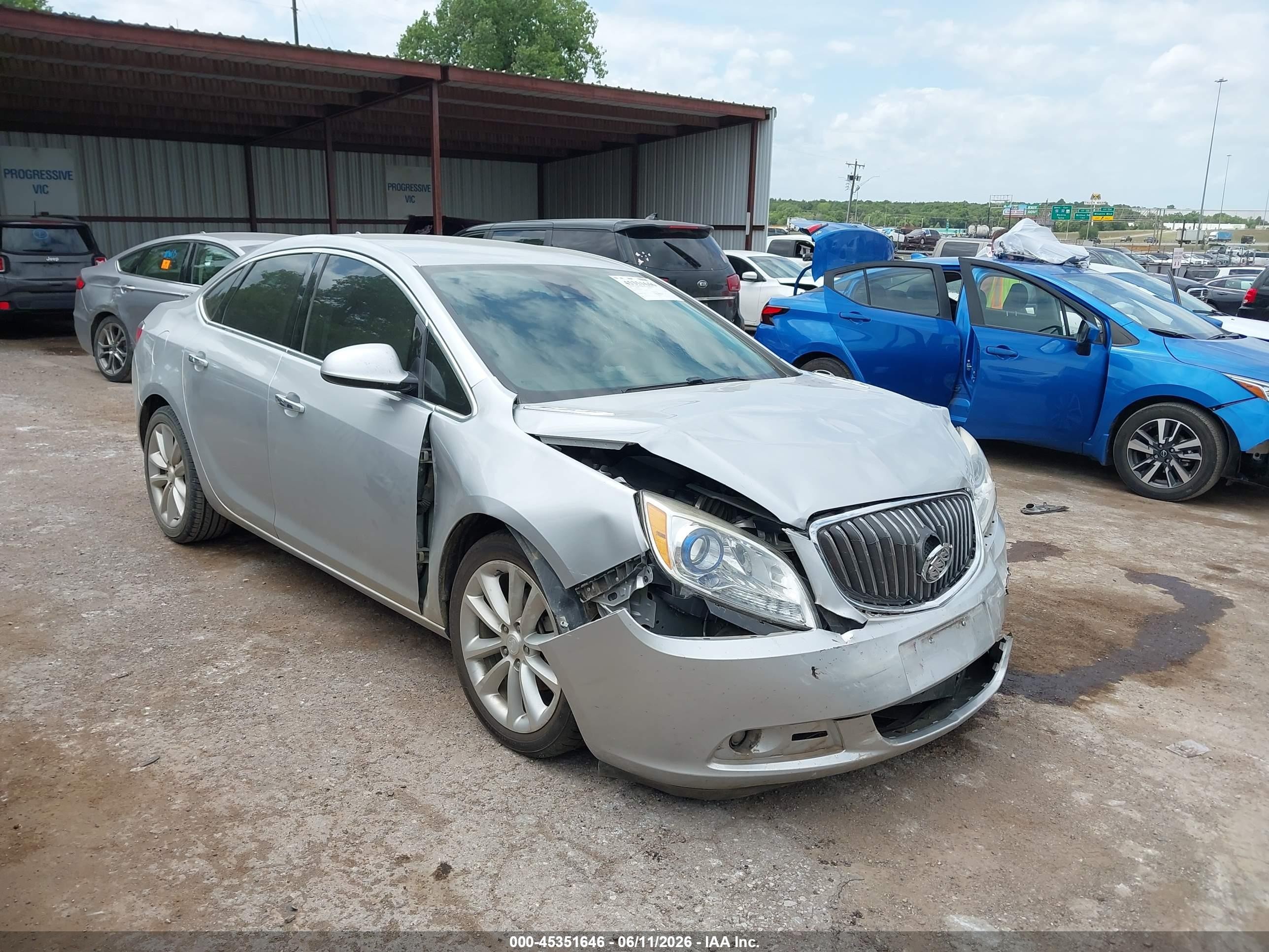 2014 Buick Verano Convenience Group, VIN 1G4PR5SK0E4189728 — Front end