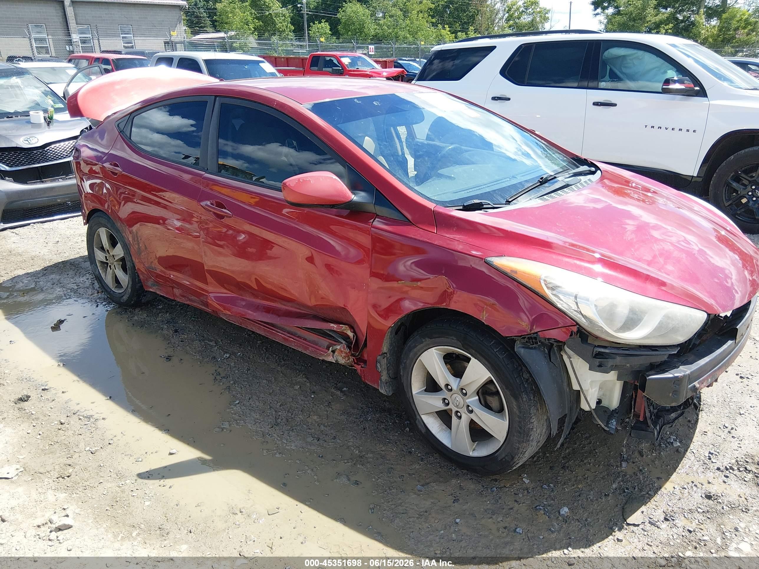 2013 Hyundai Elantra Limited, VIN KMHDH4AE3DU532946 — Опрокидывание