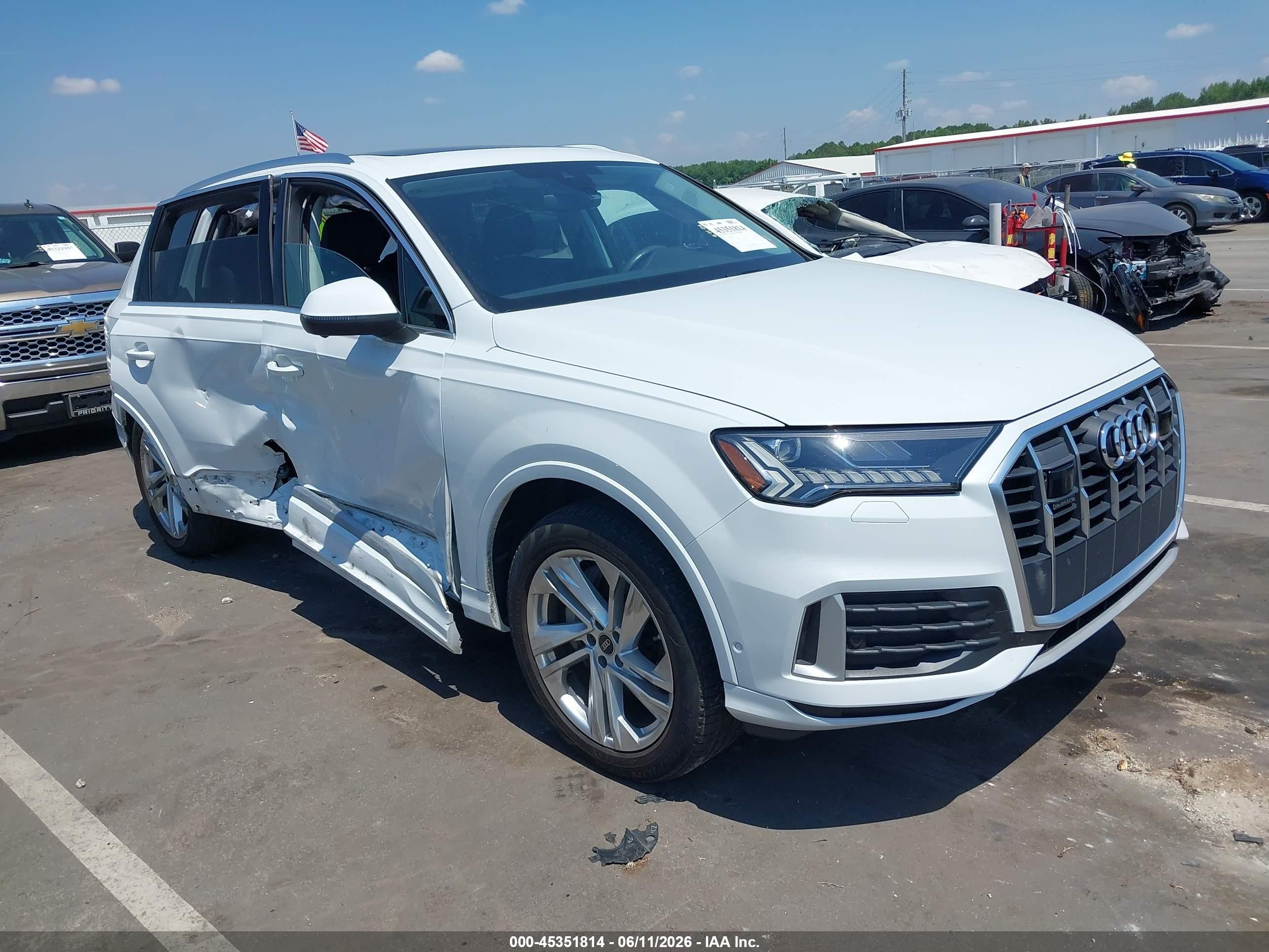 2023 Audi Q7 Premium Plus, VIN WA1LCBF78PD020126 — Side
