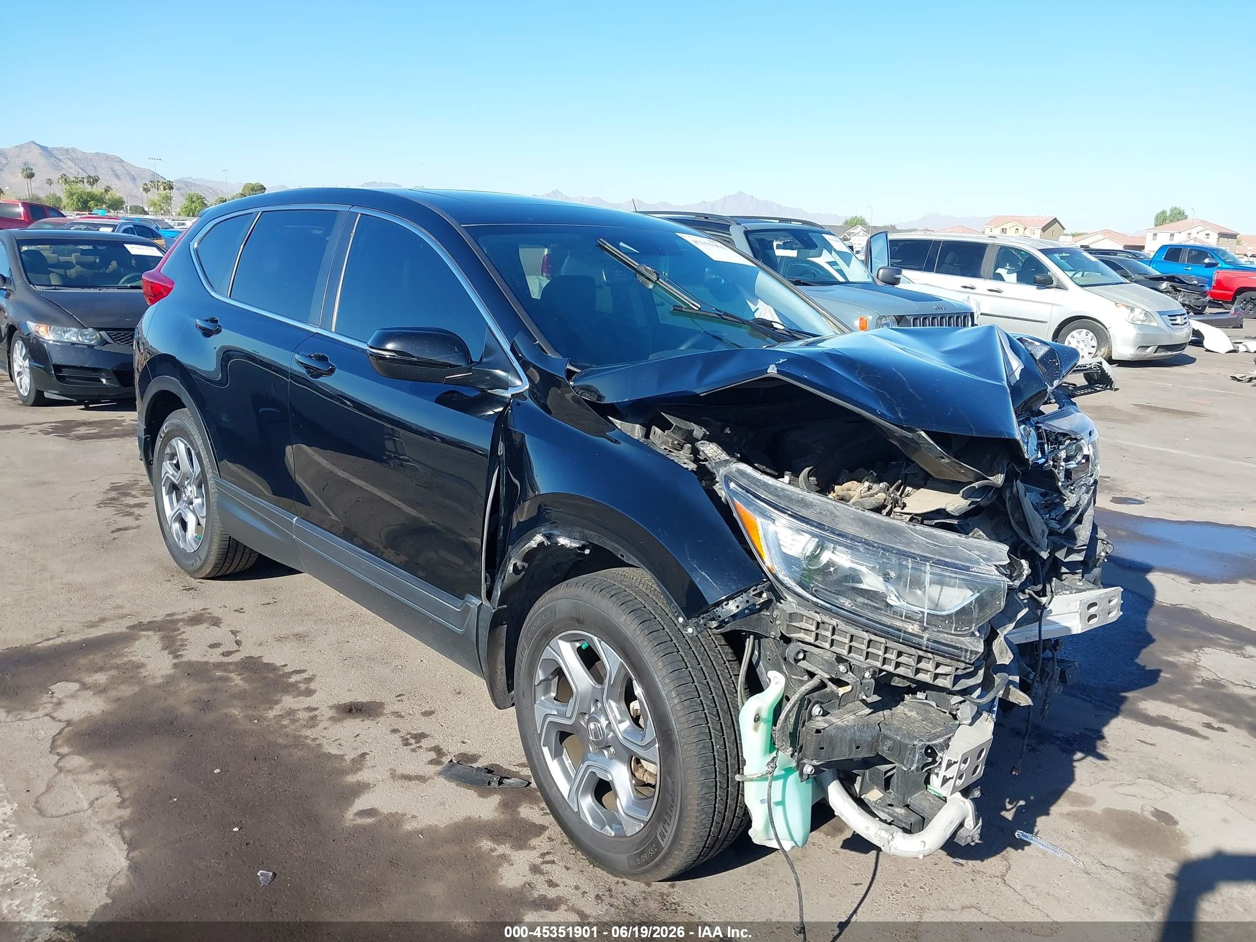 2018 Honda CR-V EX-L, VIN 2HKRW2H80JH647580 — Front end