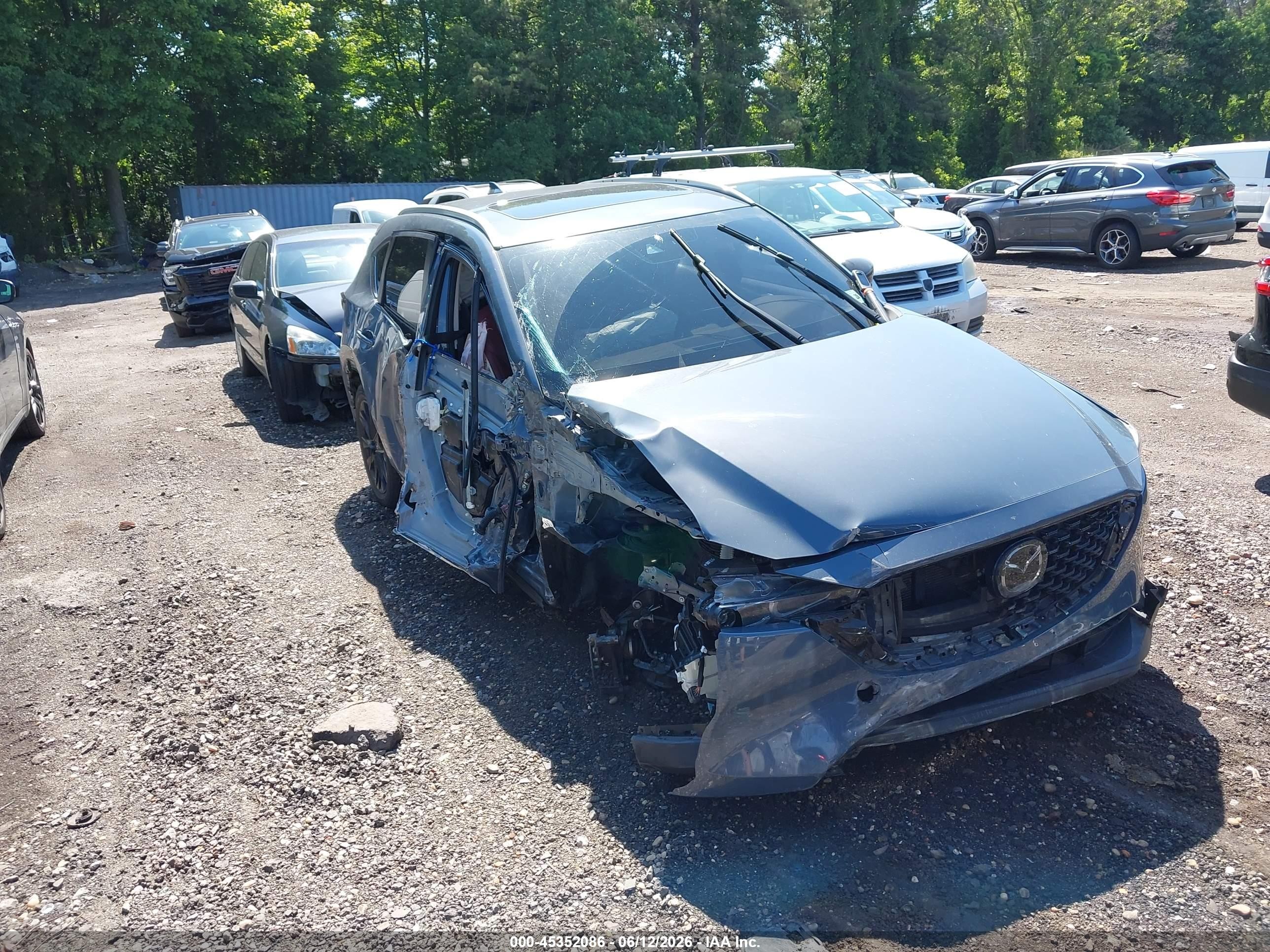 2023 Mazda CX-5 S Preferred, VIN JM3KFBCM6P0175288 — Бок
