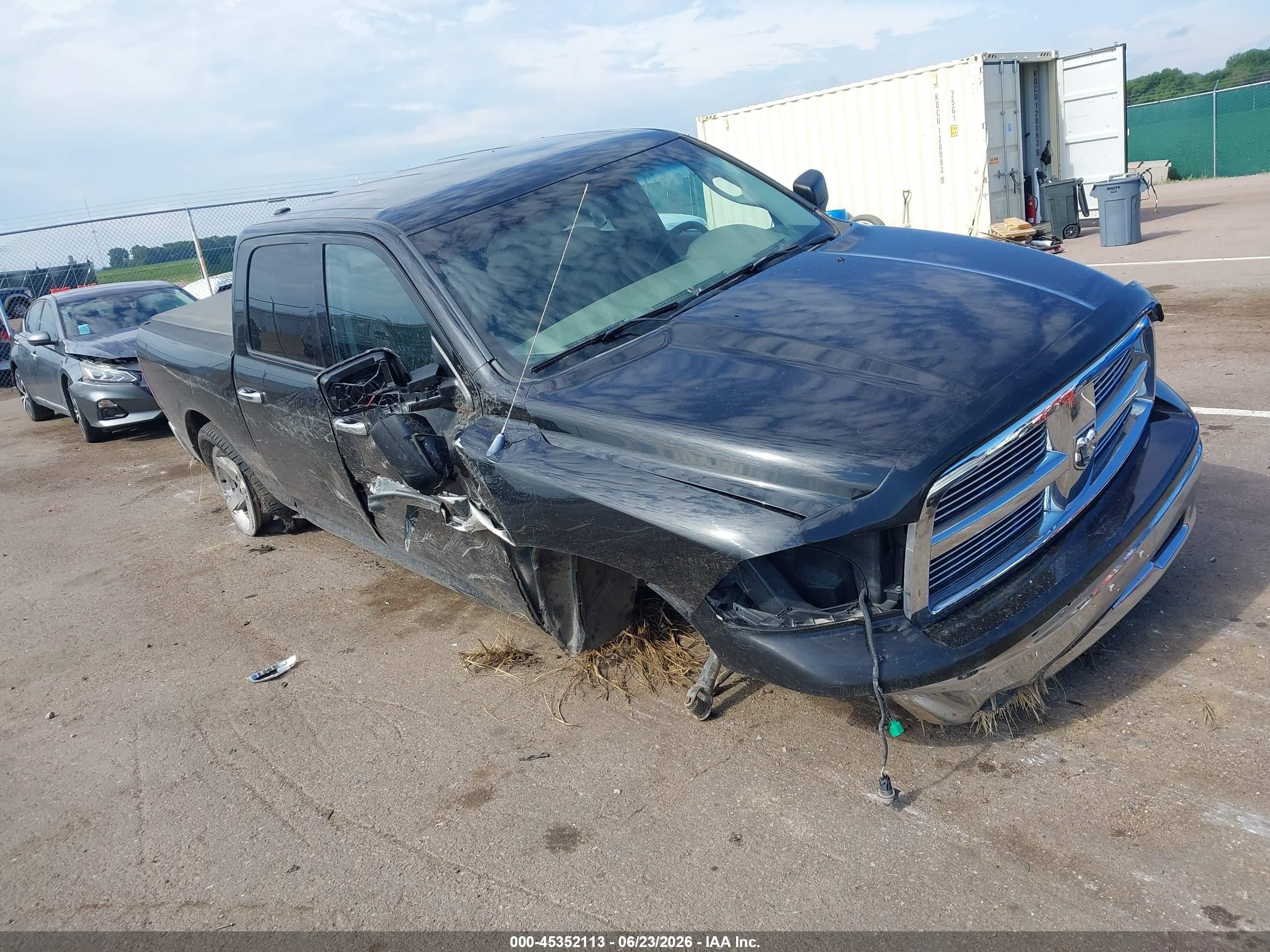 2011 Ram 1500 Sport, VIN 1D7RV1CT5BS622756 — Side