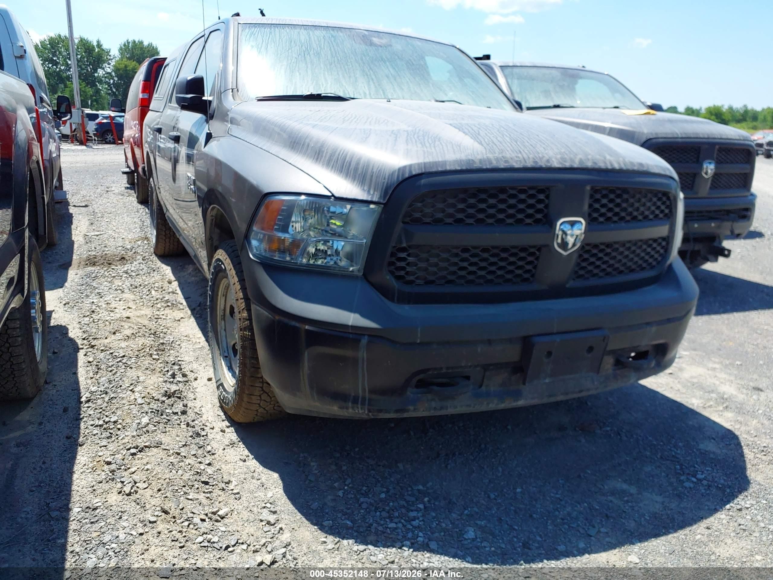 2016 Ram 1500 Tradesman, VIN 1C6RR7KG0GS341789 — Normal wear