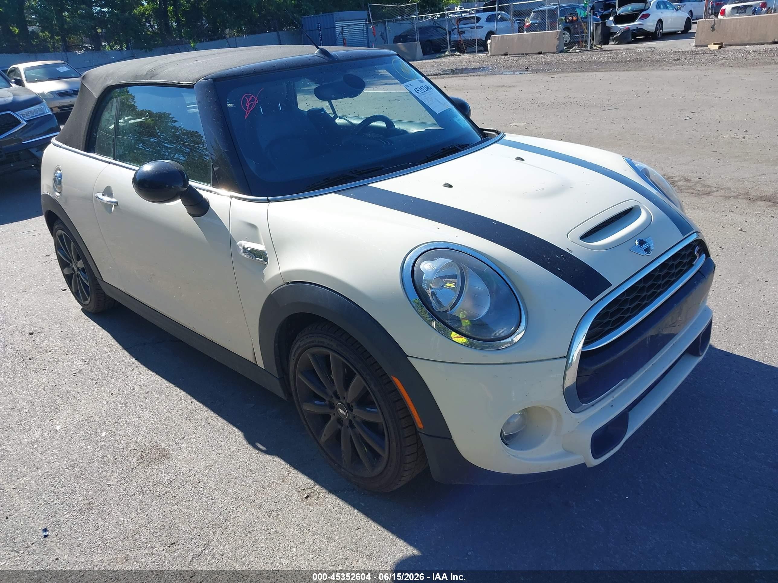 2017 MINI Convertible Cooper S, VIN WMWWG9C35H3C81366 — Side