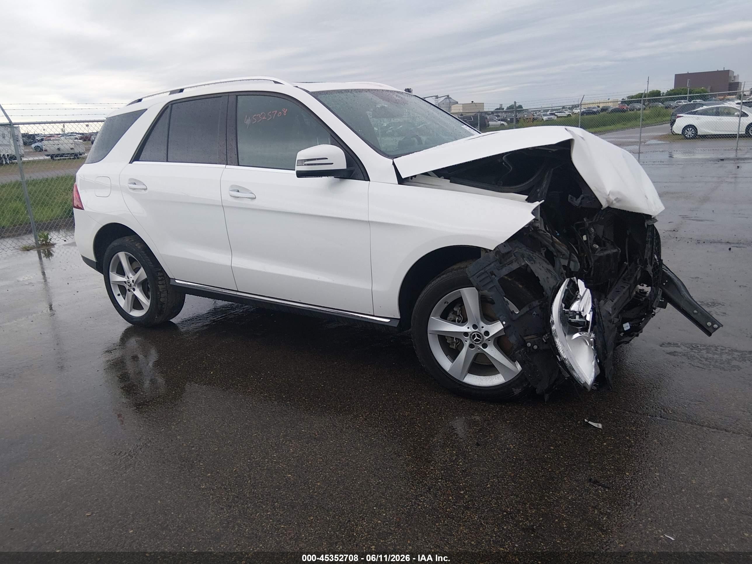 2017 Mercedes-Benz GLE 350, VIN 4JGDA5HBXHA991713 — Front end