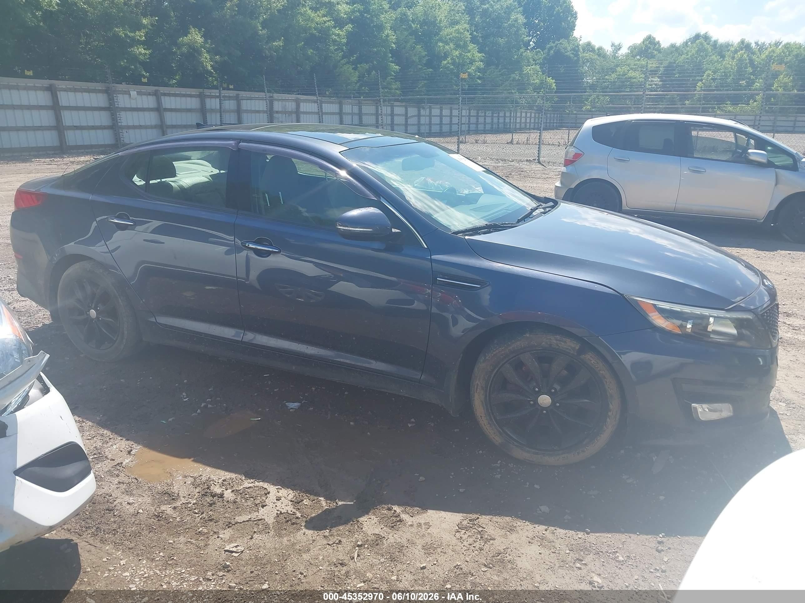 2015 Kia Optima EX, VIN 5XXGN4A72FG486059 — Normal wear