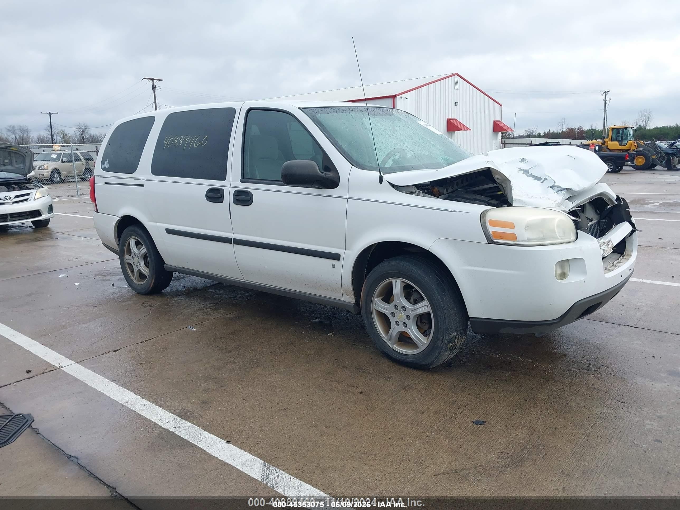 2008 Chevrolet Uplander LS, VIN 1GNDV23158D206963 — Front end