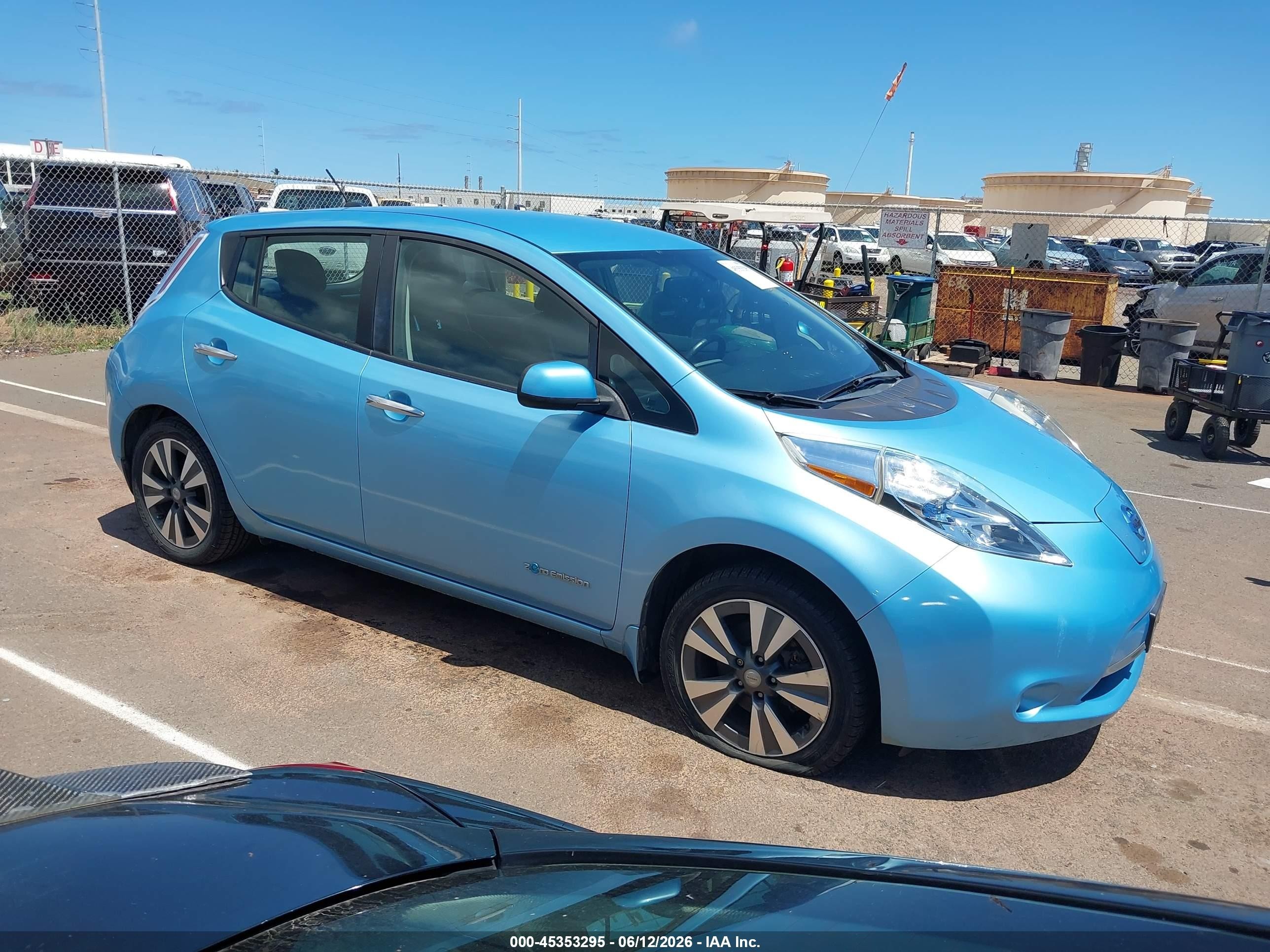 2015 Nissan LEAF S, VIN 1N4AZ0CPXFC309569 — Normal wear