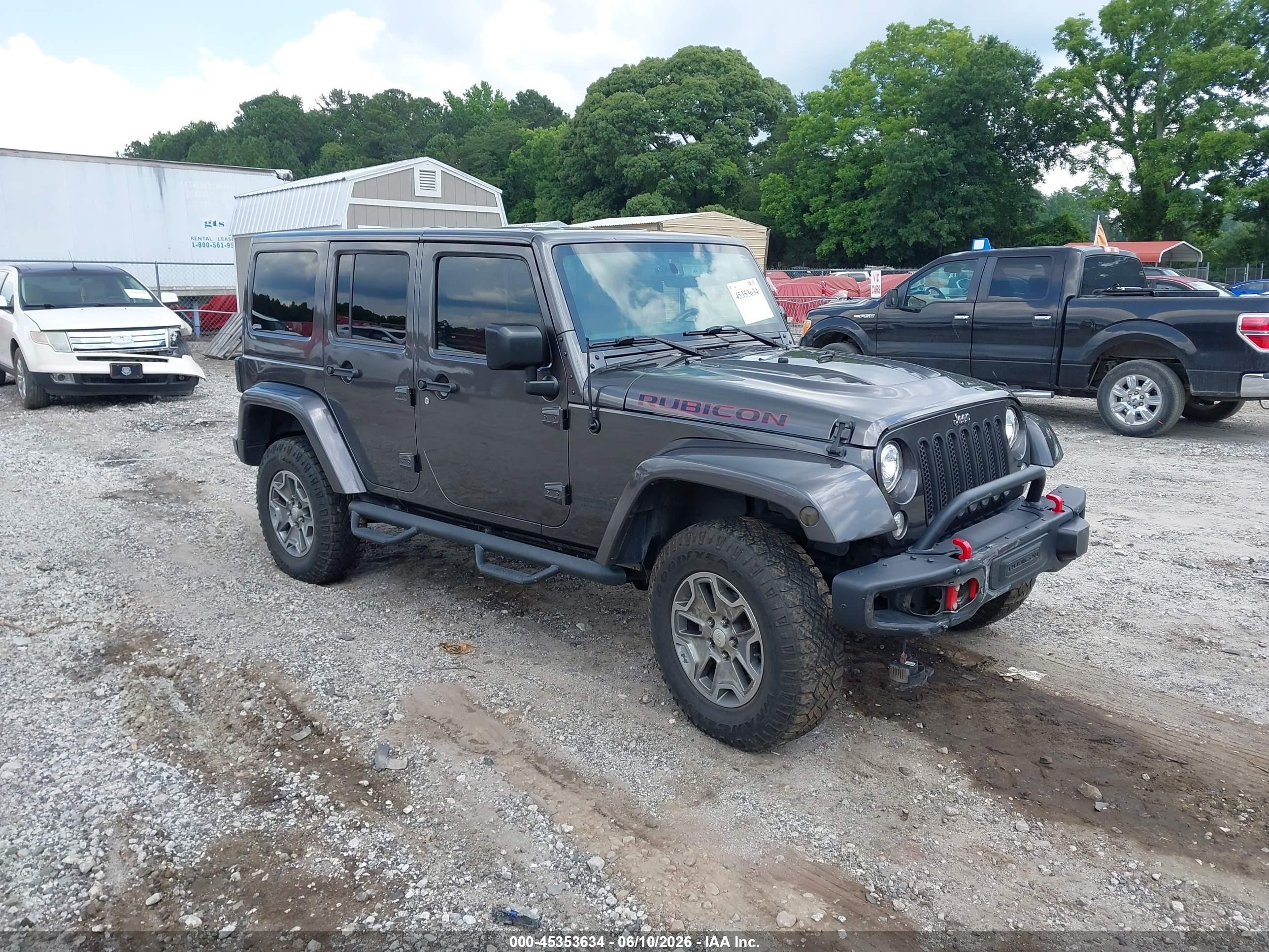 2017 Jeep Wrangler Unlimited Rubicon Recon, VIN 1C4HJWFG5HL557696 — Front end