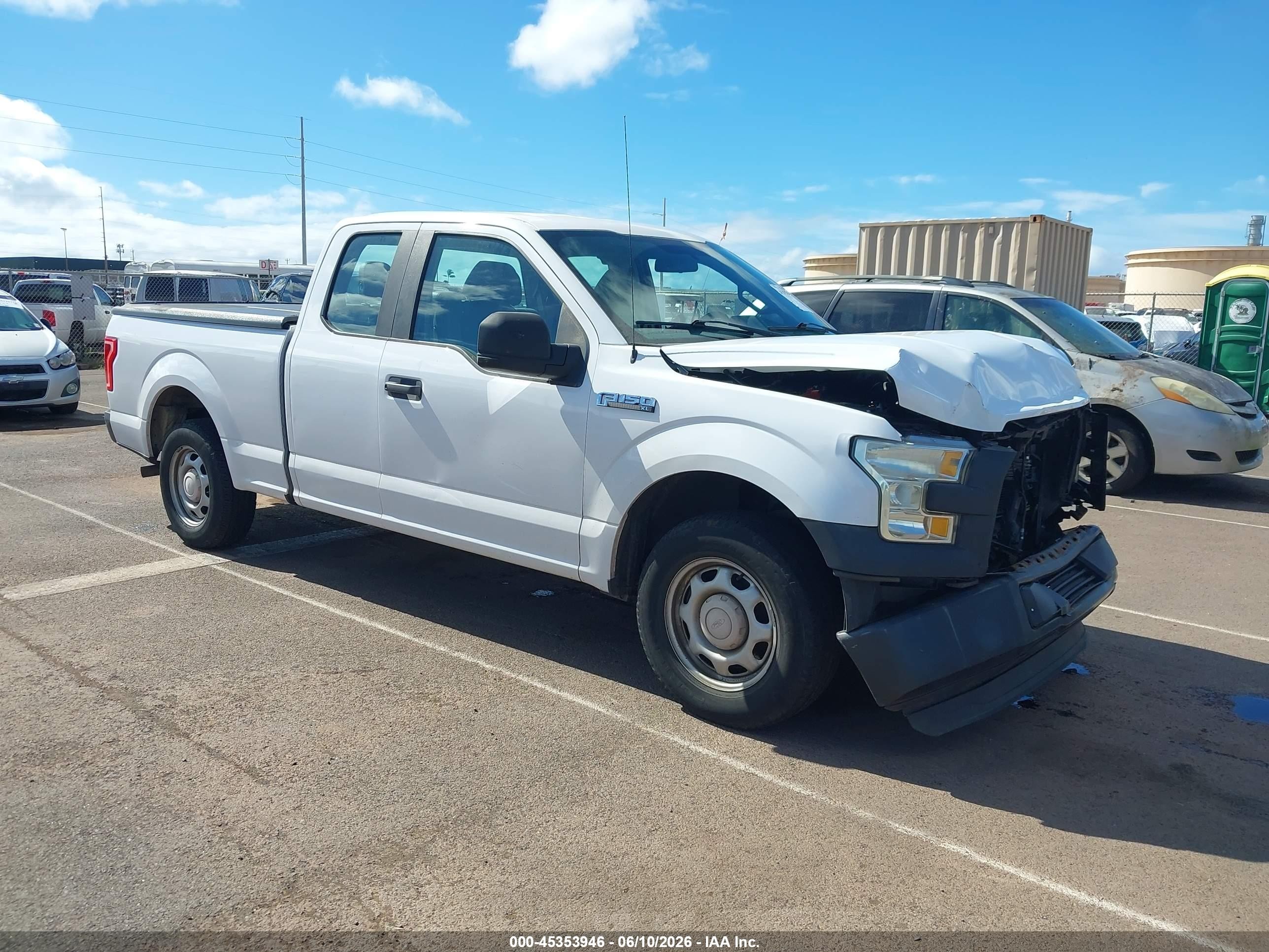 2016 Ford F-150 XLT, VIN 1FTEX1C88GKE63799 — Front end