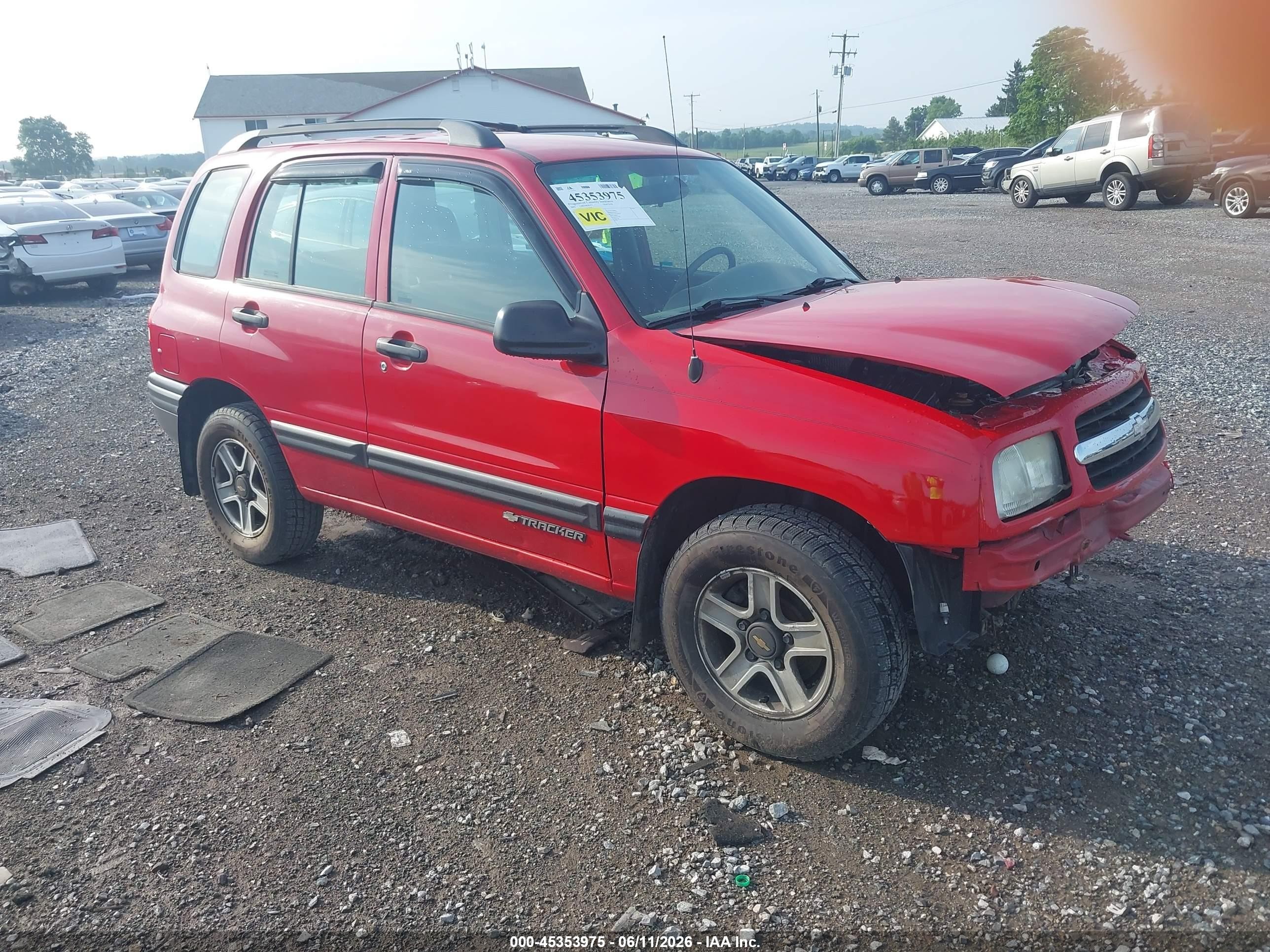 2002 Chevrolet Tracker, VIN 2CNBJ13C226918369 — Front end