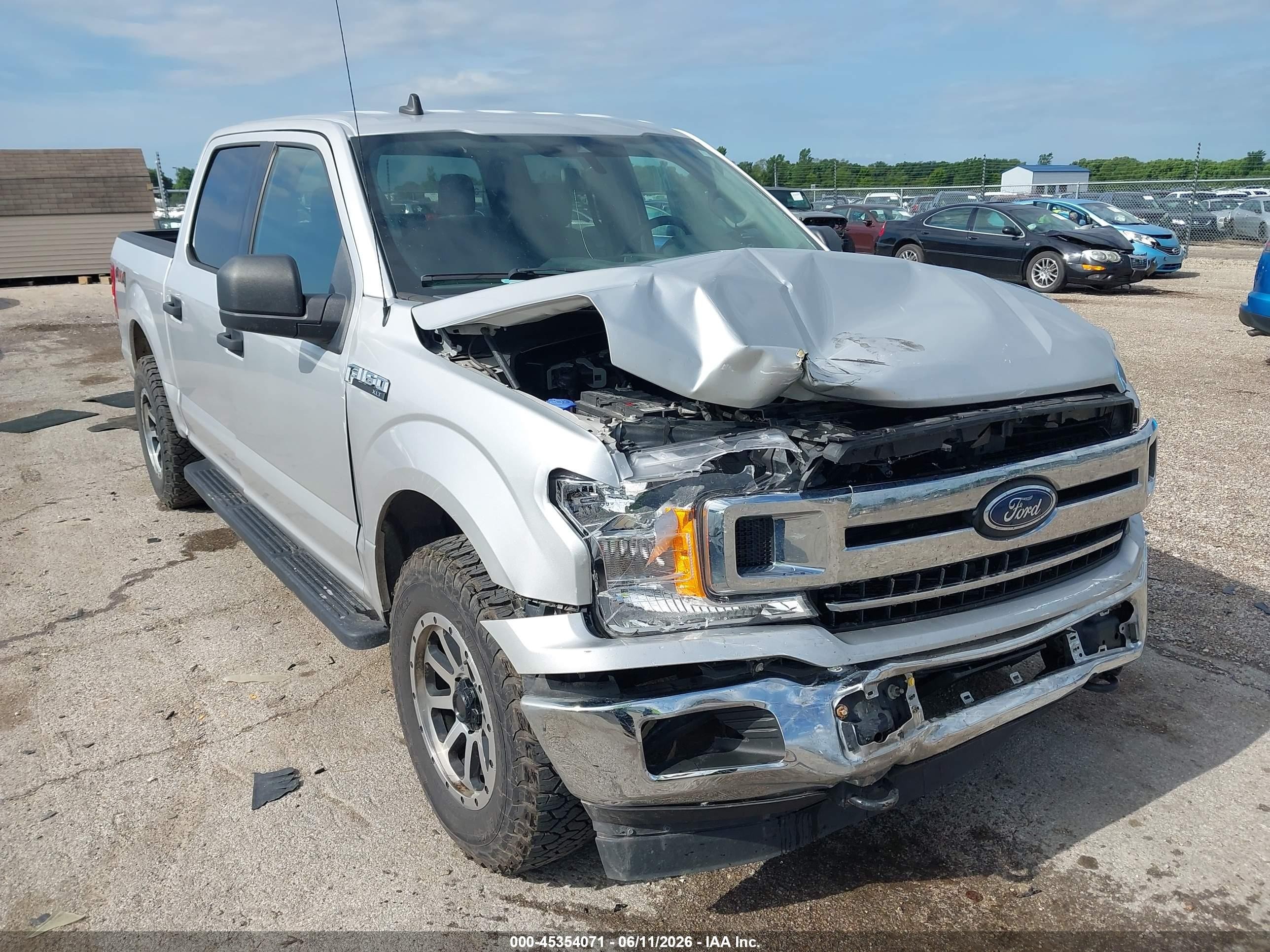 2019 Ford F-150 XL, VIN 1FTEW1EB4KKC05400 — Front end