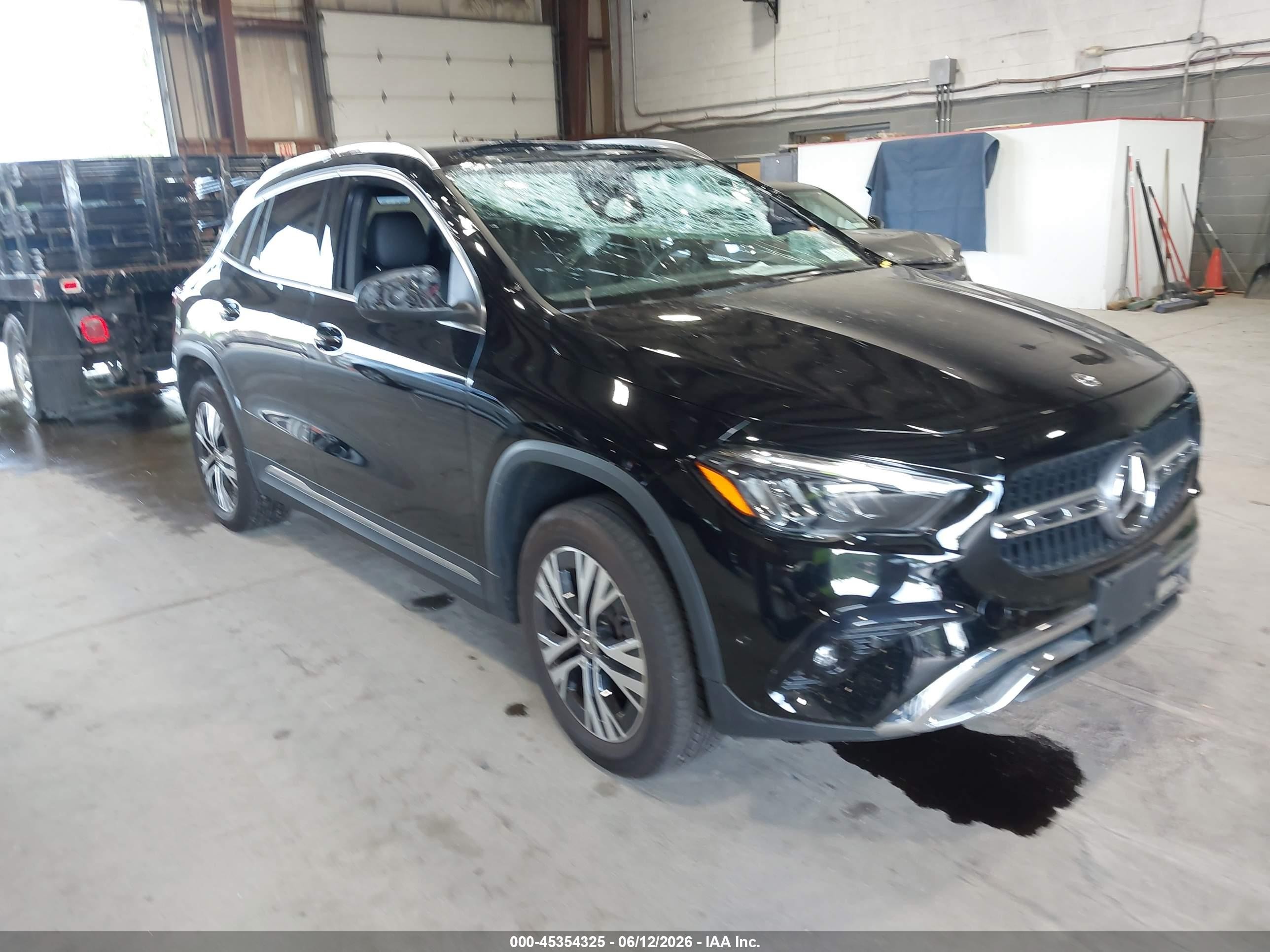 2025 Mercedes-Benz GLA 250, VIN W1N4N4HB0SJ675384 — Roof