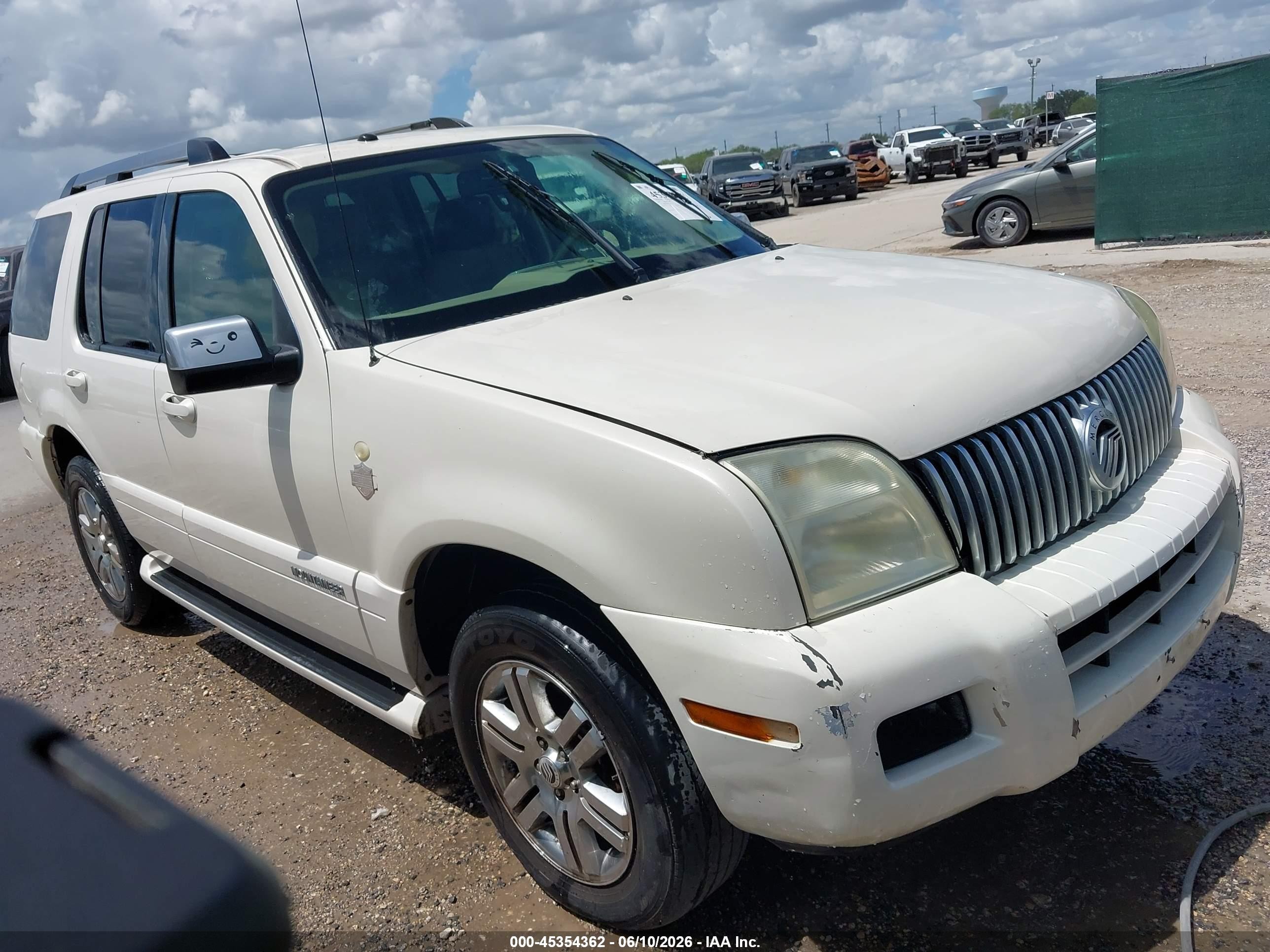2007 Mercury Mountaineer Premier, VIN 4M2EU388X7UJ10766 — Mechanical