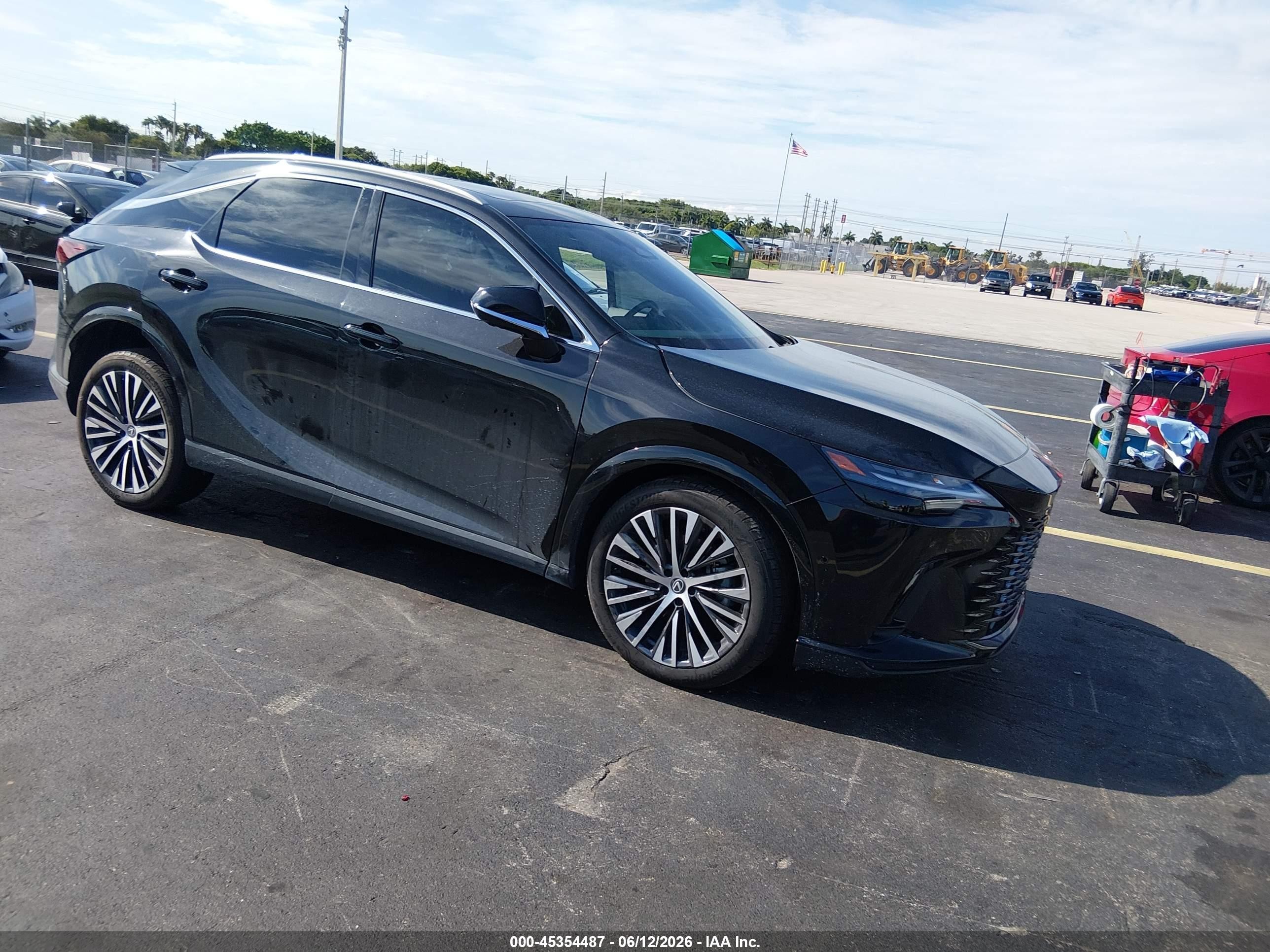 2025 Lexus RX 350 Premium, VIN 2T2BAMBA6SC052434 — Side
