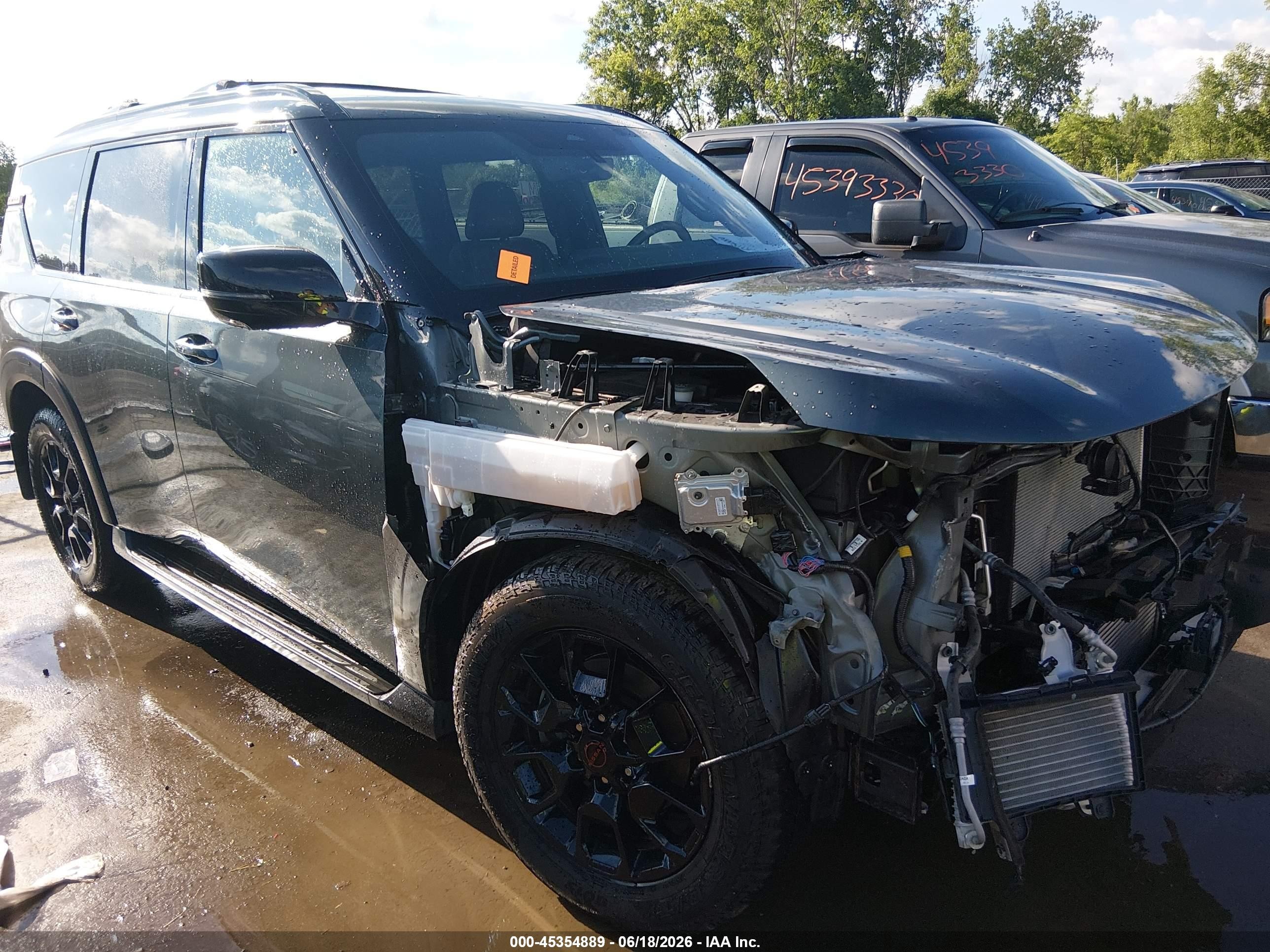 2025 Nissan Armada PRO-4X, VIN JN8AY3DE8S9401027 — Front end