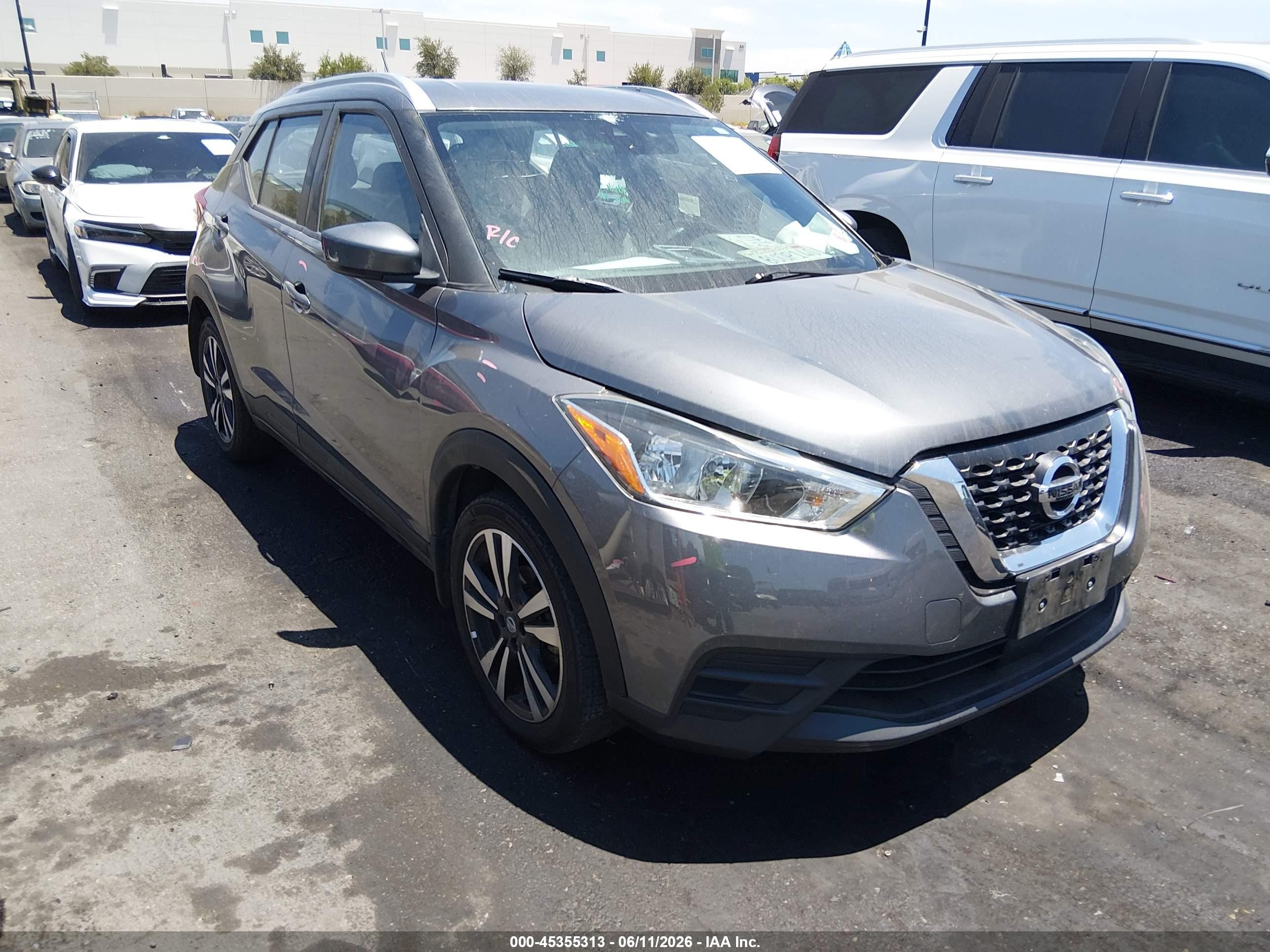 2020 Nissan Kicks SV, VIN 3N1CP5CV2LL519848 — Vandalism
