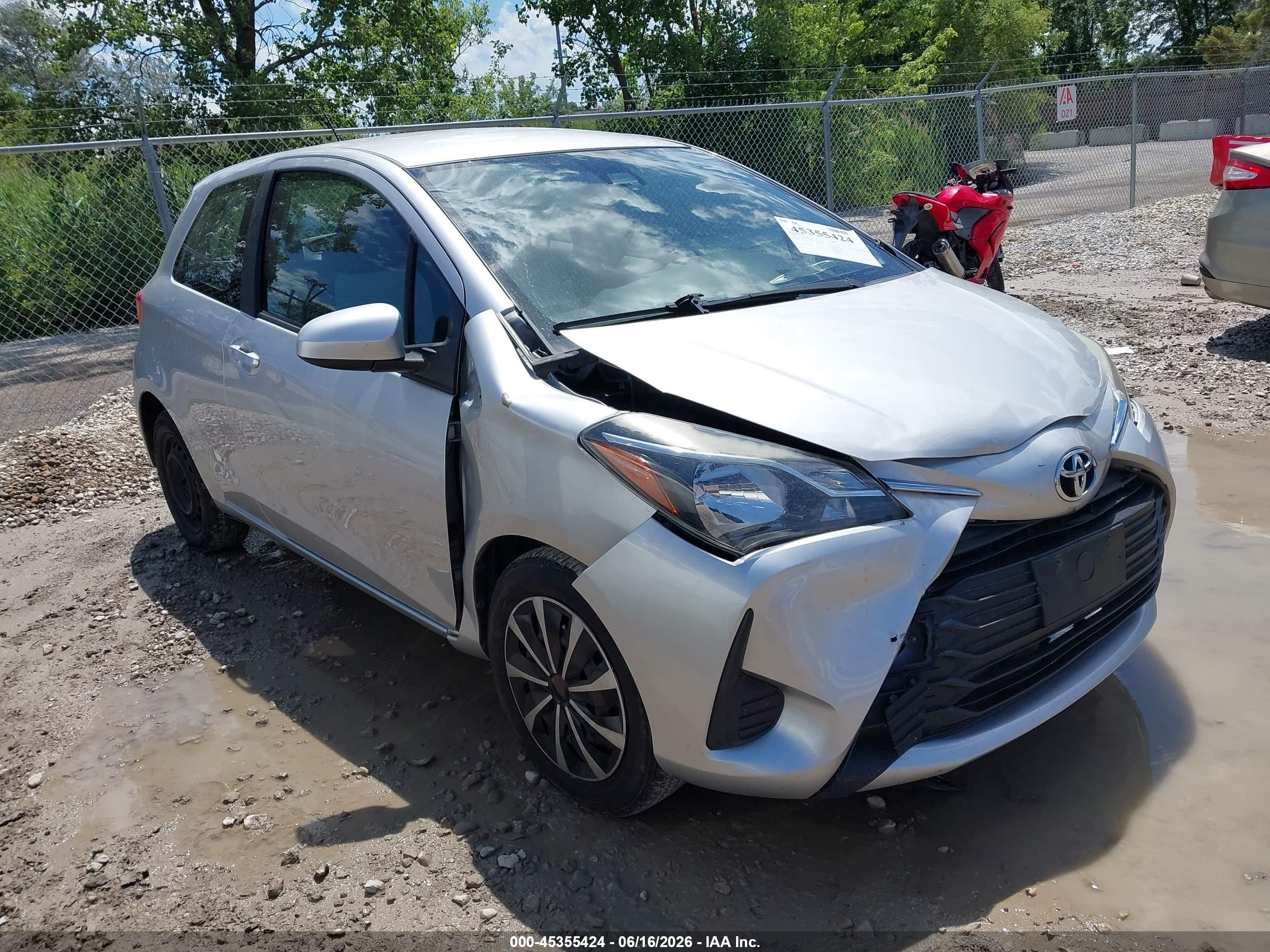 2018 Toyota Yaris L, VIN VNKJTUD33JA093316 — Front end