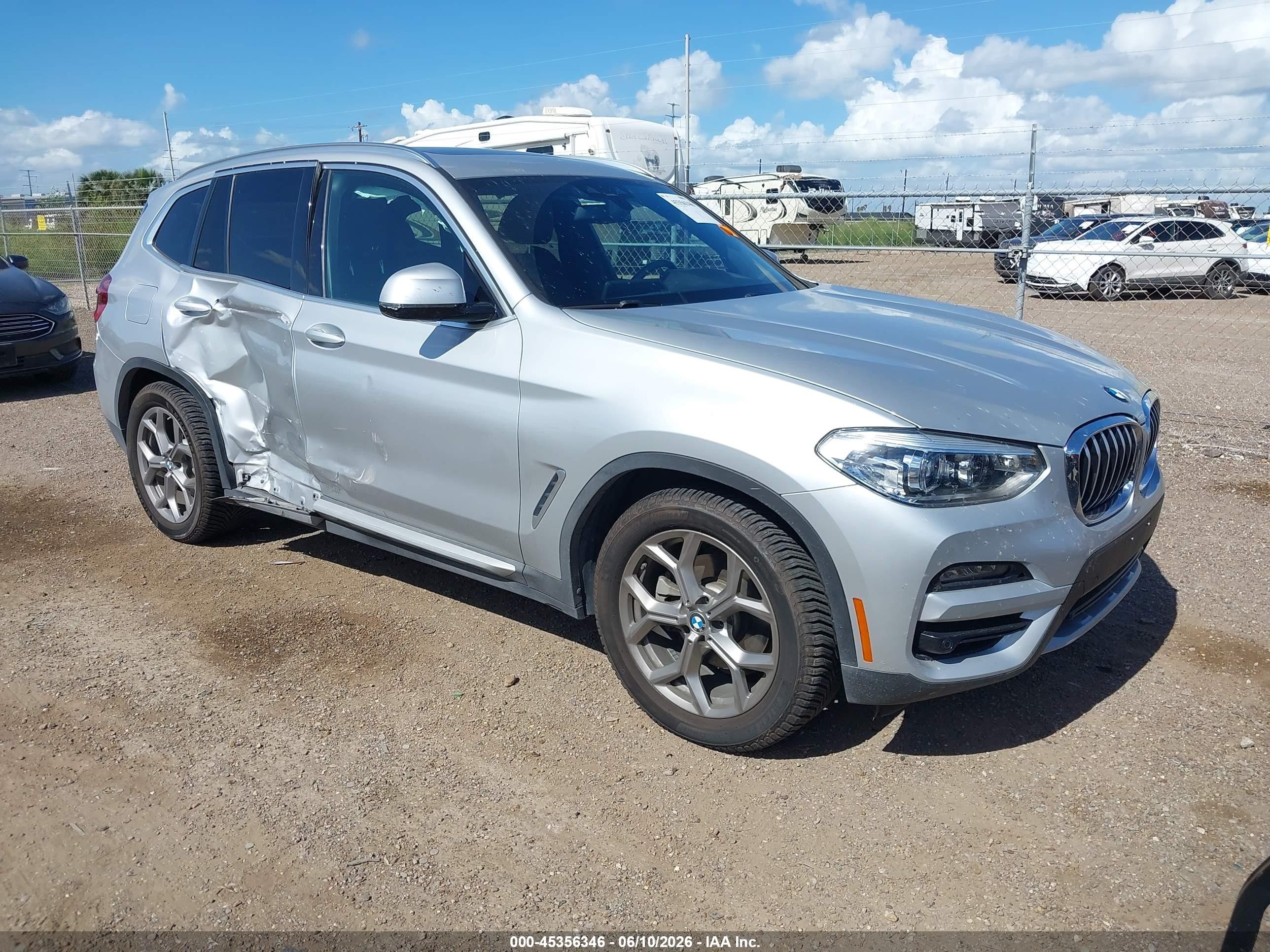 2020 BMW X3 sDrive30i, VIN 5UXTY3C04L9D67861 — Side