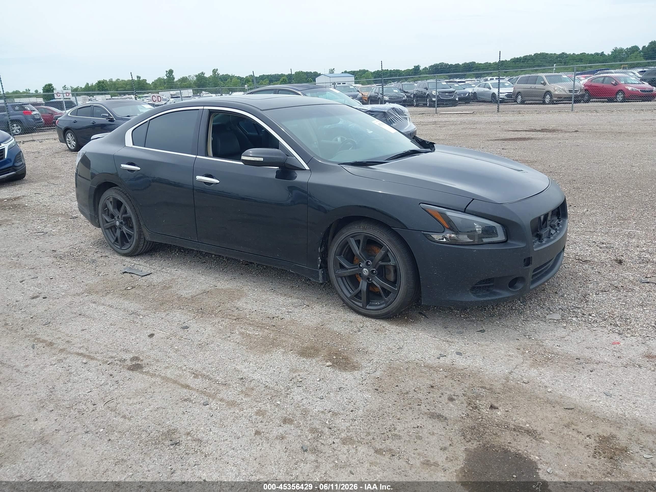 2014 Nissan Maxima SV, VIN 1N4AA5AP1EC450455 — Бок