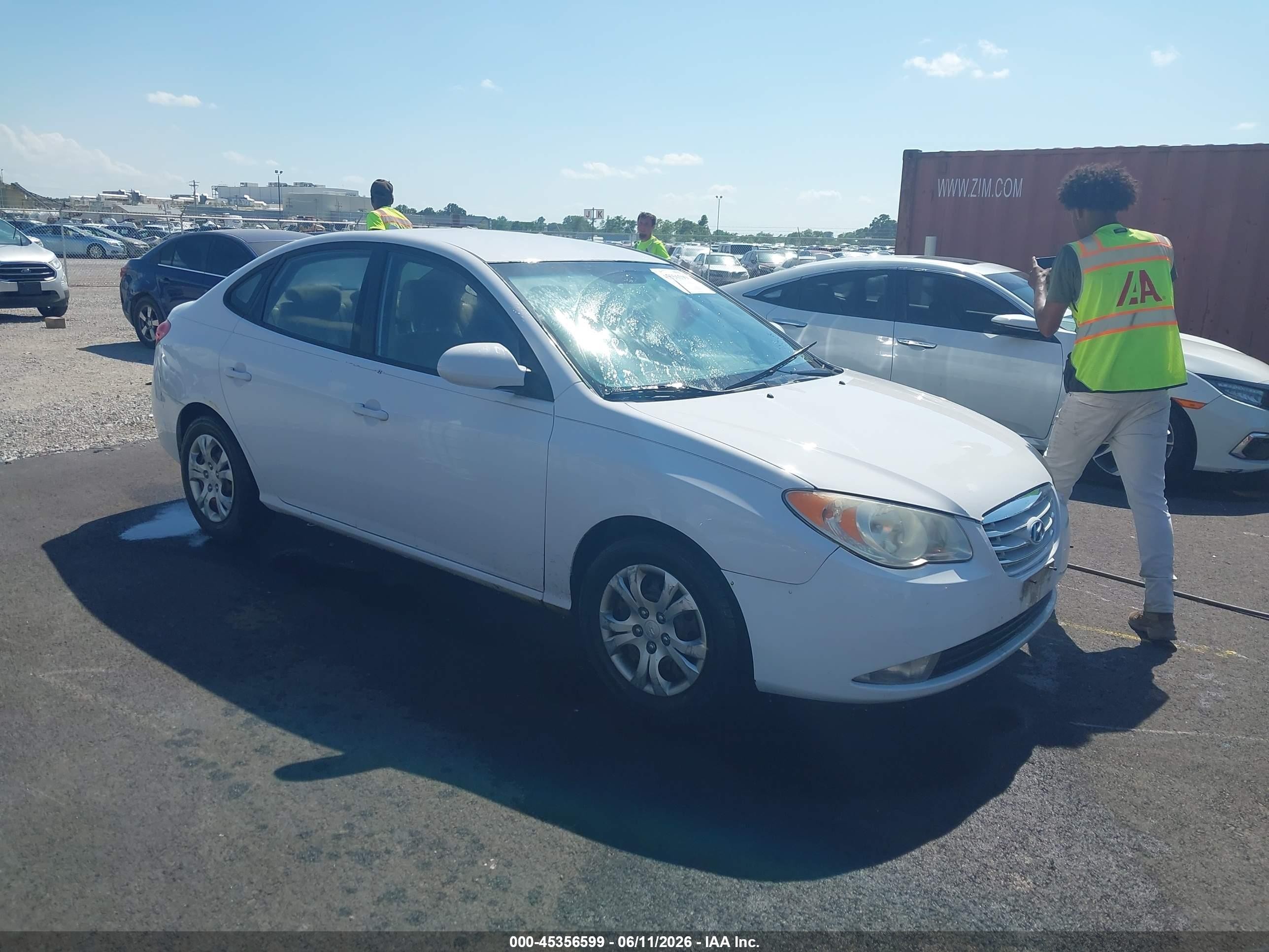 2010 Hyundai Elantra GLS, VIN KMHDU4AD8AU865643 — Front end