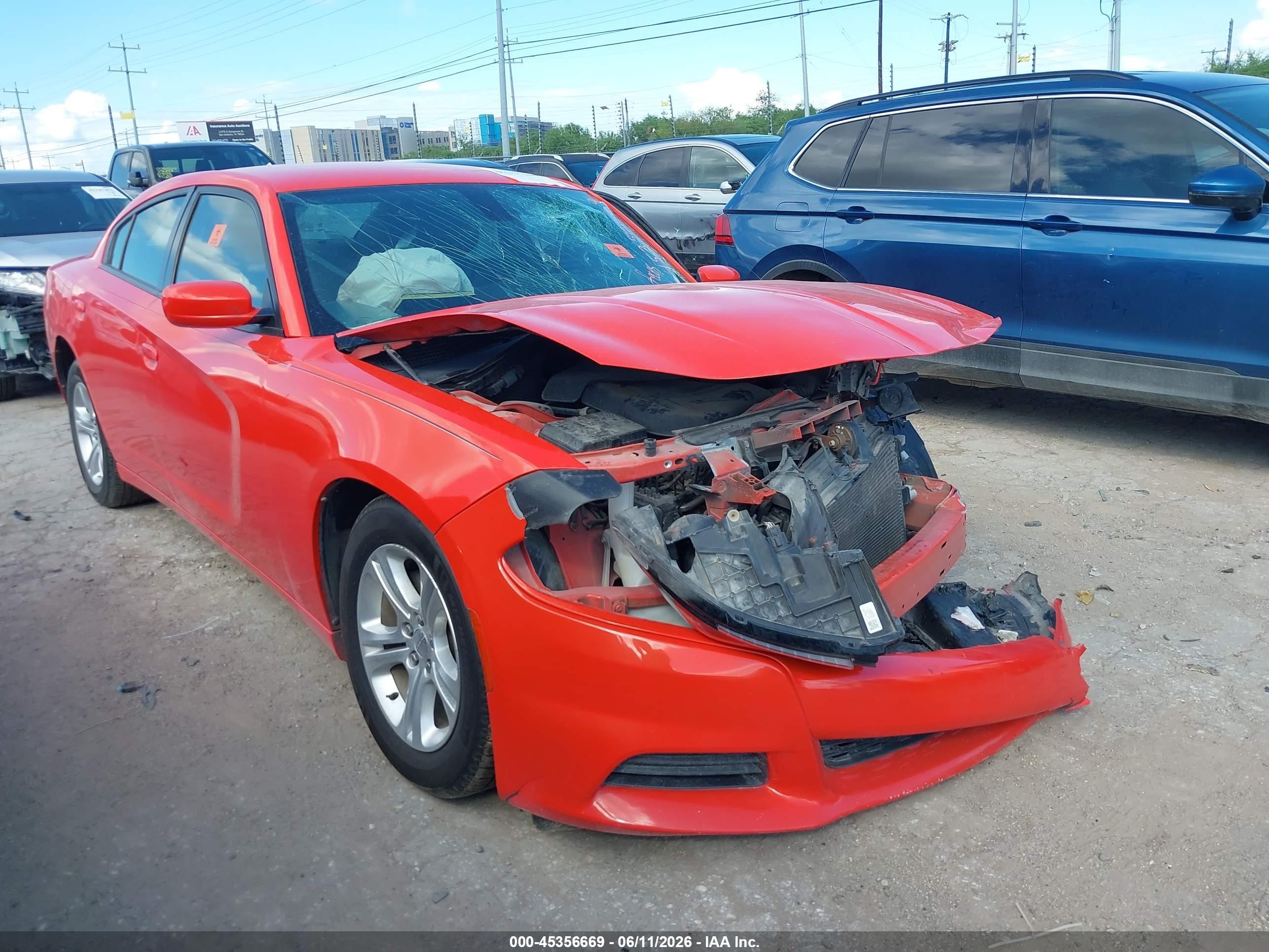 2021 Dodge Charger SXT, VIN 2C3CDXBG8MH657090 — Front end