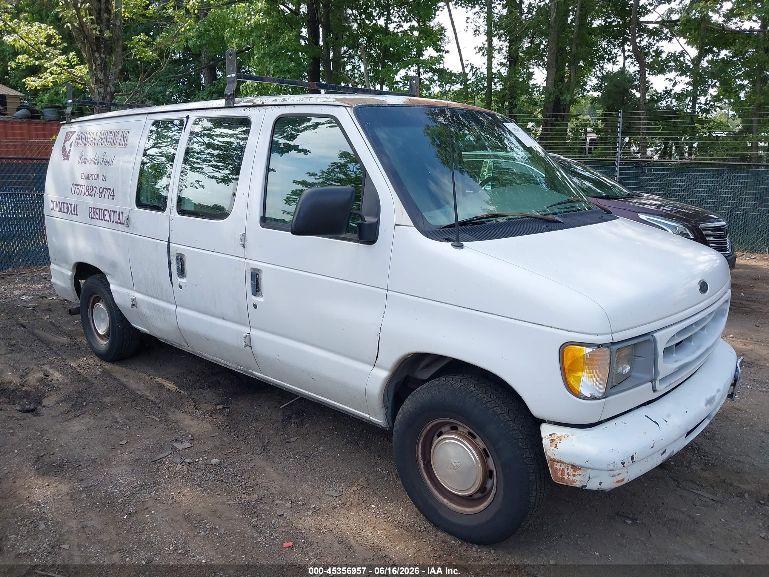 2000 Ford Econoline Cargo, VIN 1FTRE1425YHB78025 — Side