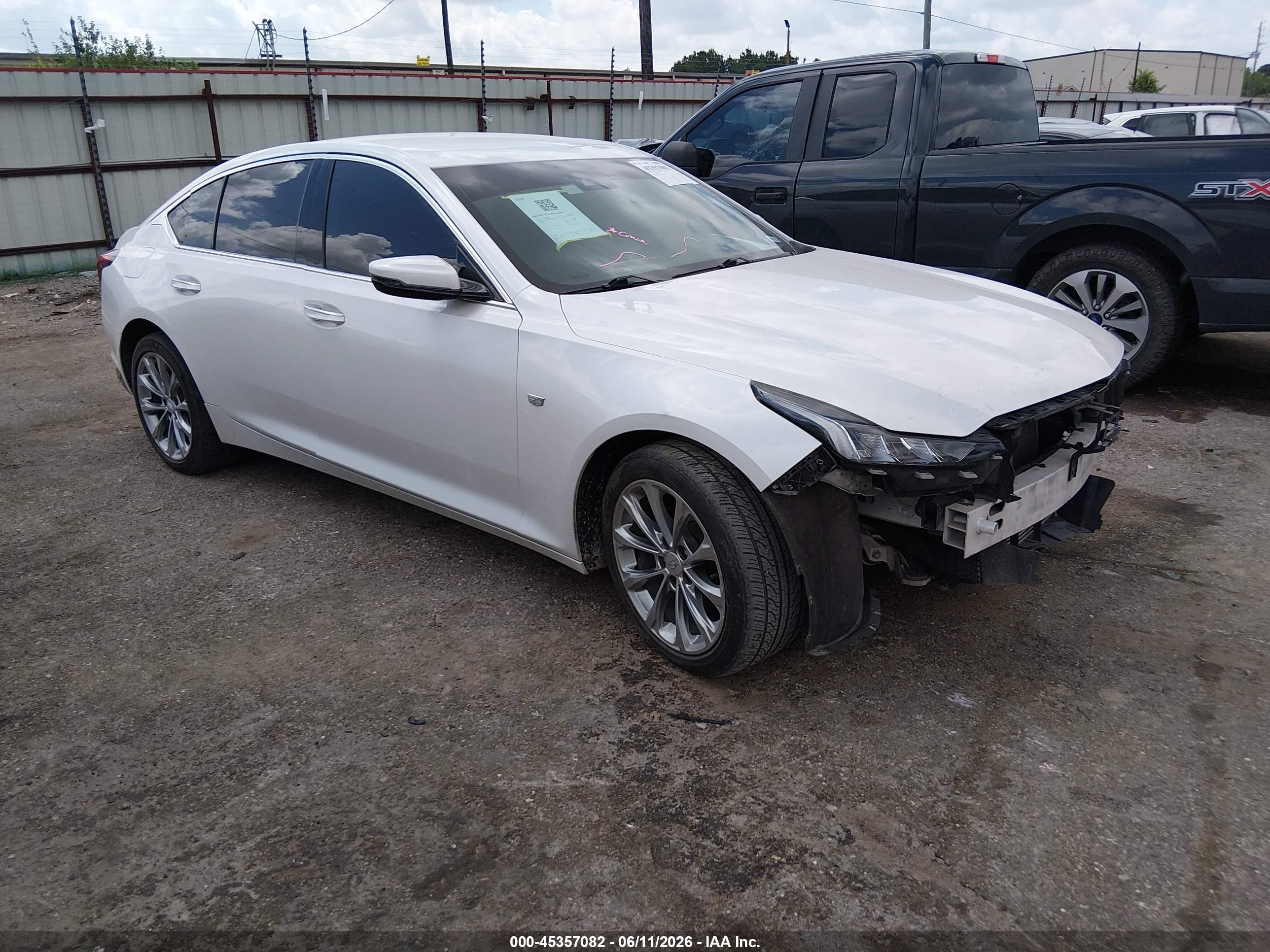 2022 Cadillac CT5 Premium Luxury, VIN 1G6DN5RK7N0119033 — Front end