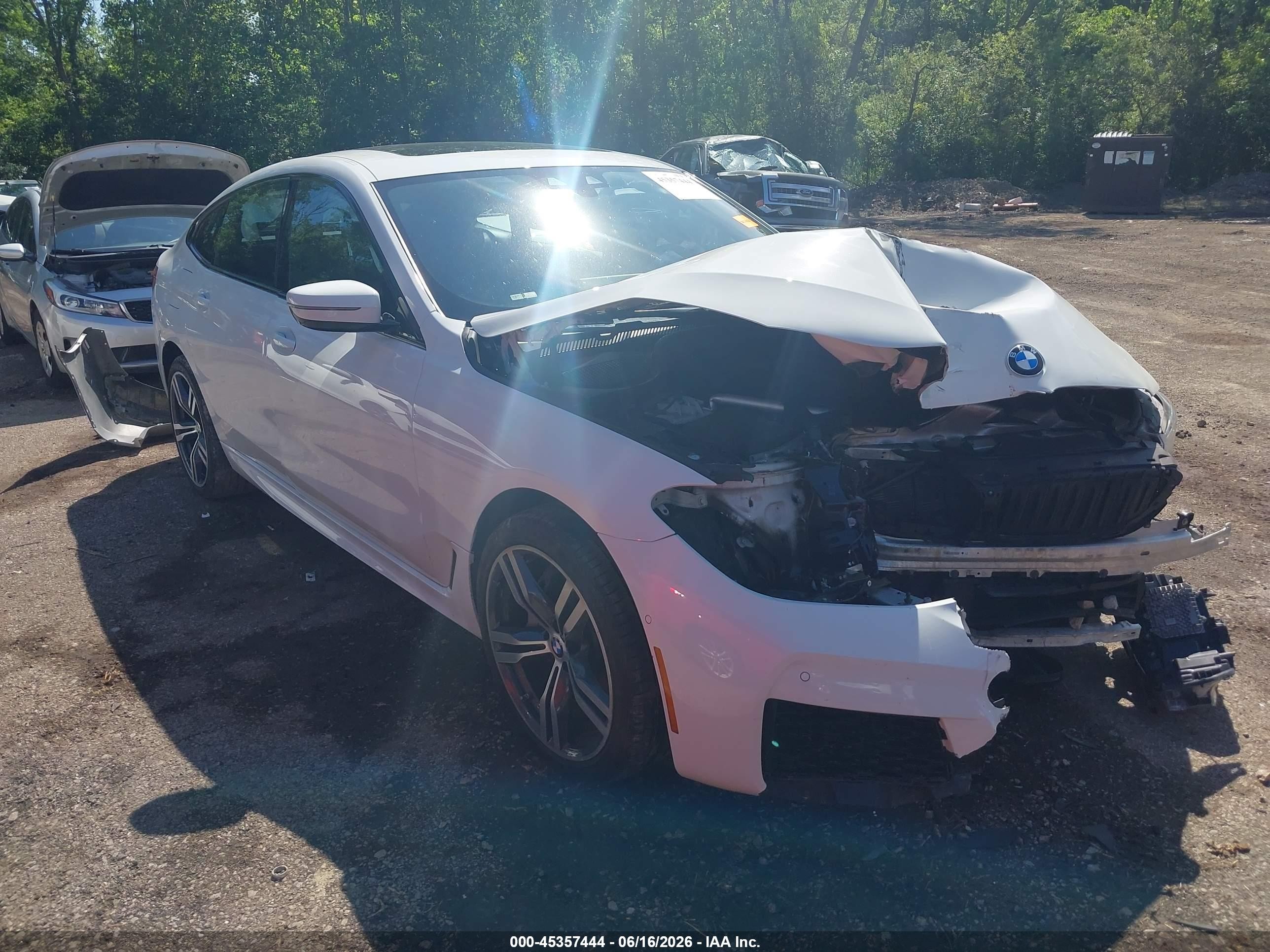 2019 BMW 6 Series 640i xDrive, VIN WBAJV6C5XKBK08178 — Front end