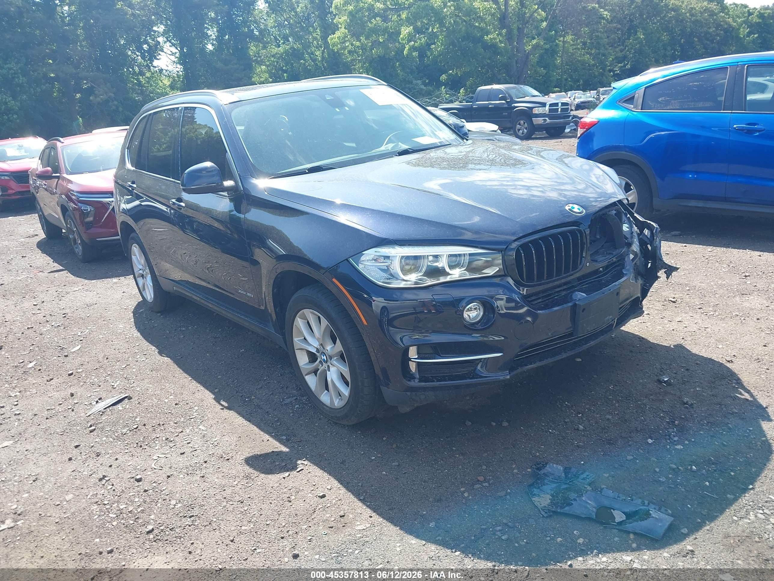 2015 BMW X5 xDrive35i, VIN 5UXKR0C59F0P05862 — Front end