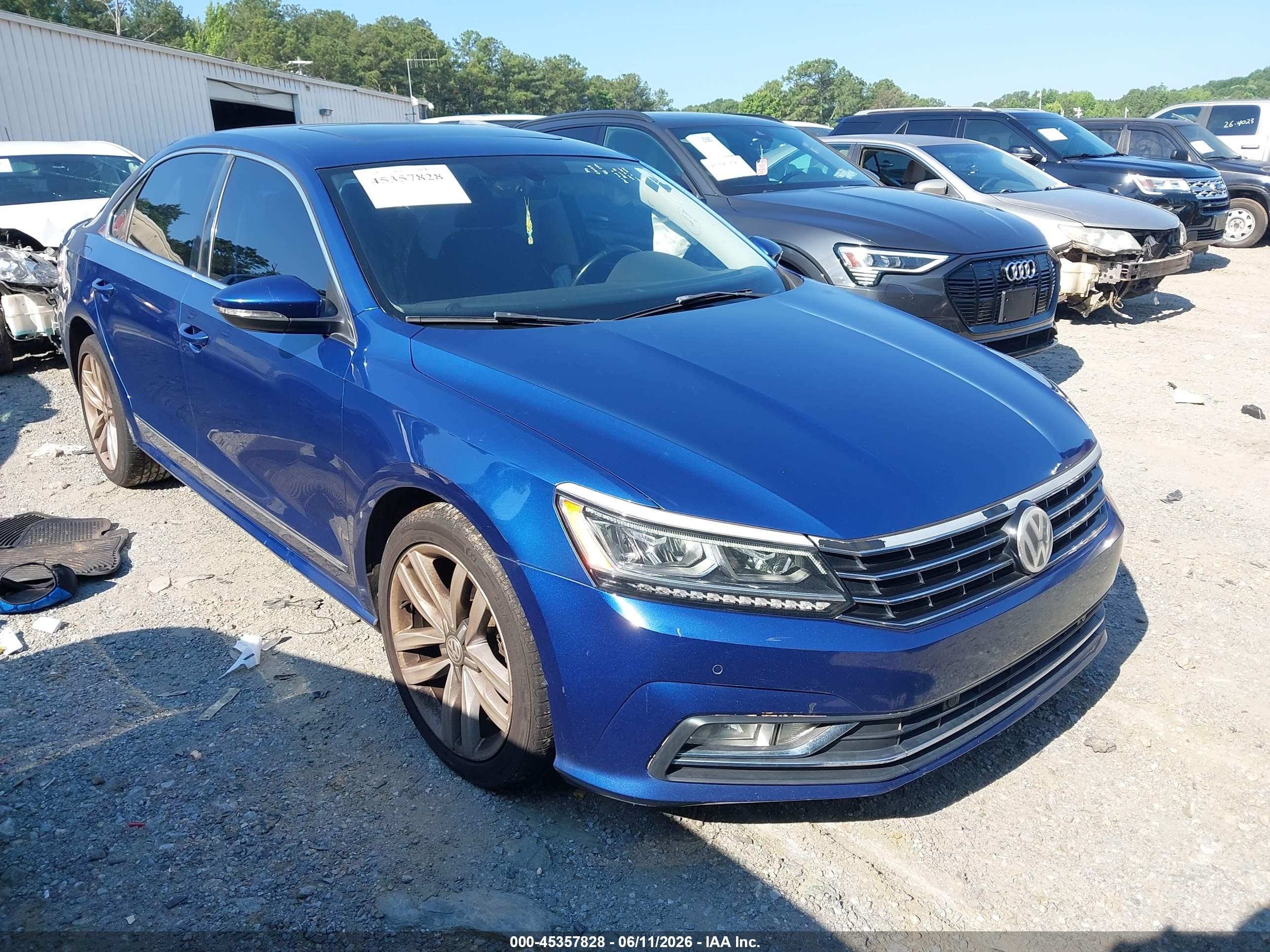 2017 Volkswagen Passat SE, VIN 1VWGT7A34HC041939 — Side