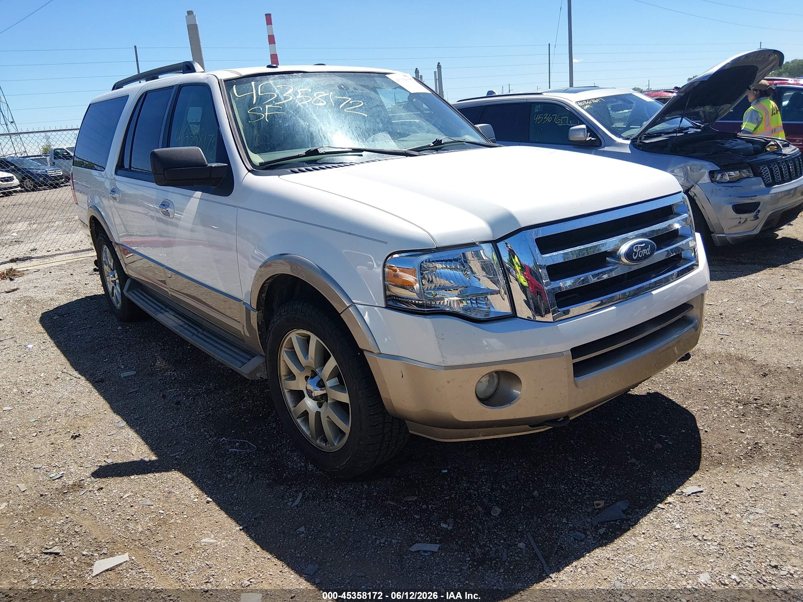 2011 Ford Expedition Max XLT, VIN 1FMJK1J58BEF06501 — Rear end