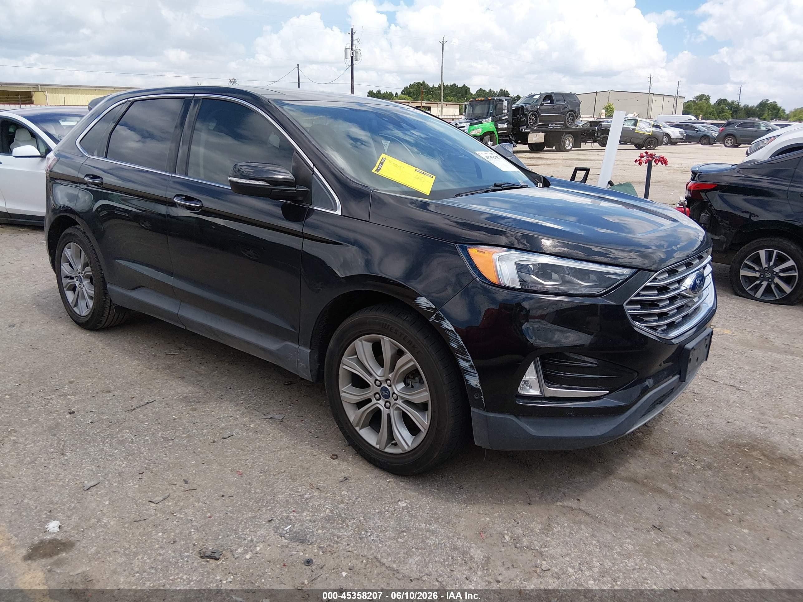2019 Ford Edge Titanium, VIN 2FMPK3K92KBB75689 — Side