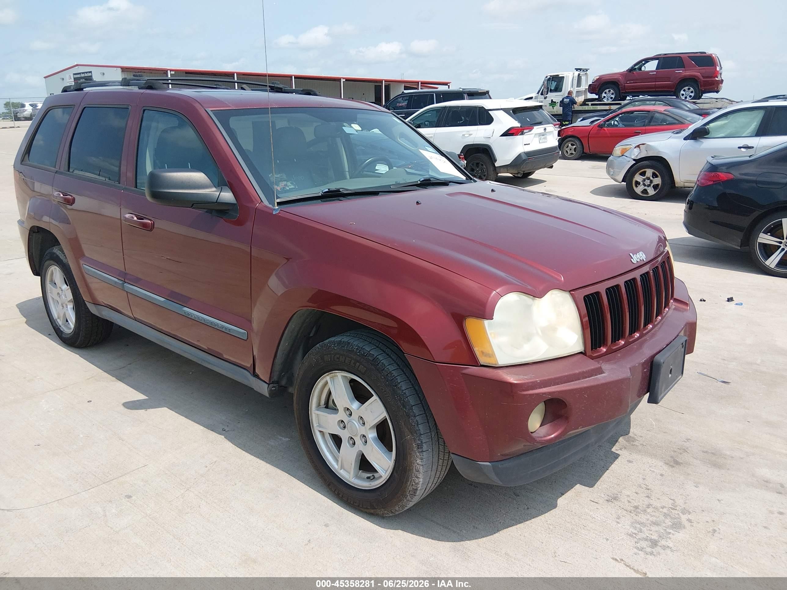 2007 Jeep Grand Cherokee Laredo, VIN 1J8HS48PX7C554069 — Repossession