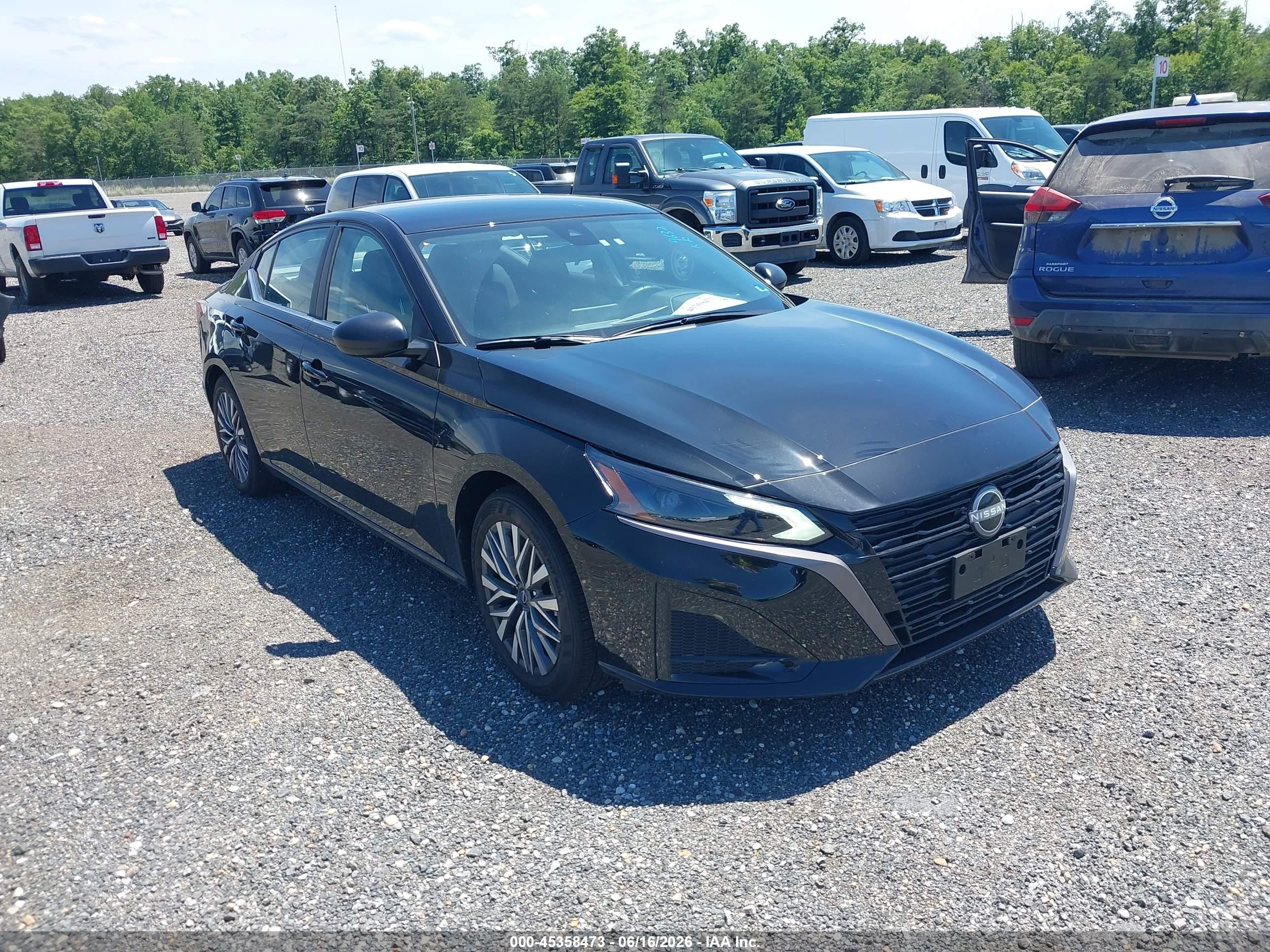 2026 Nissan Altima SV, VIN 1N4BL4DV6TN325729 — Side