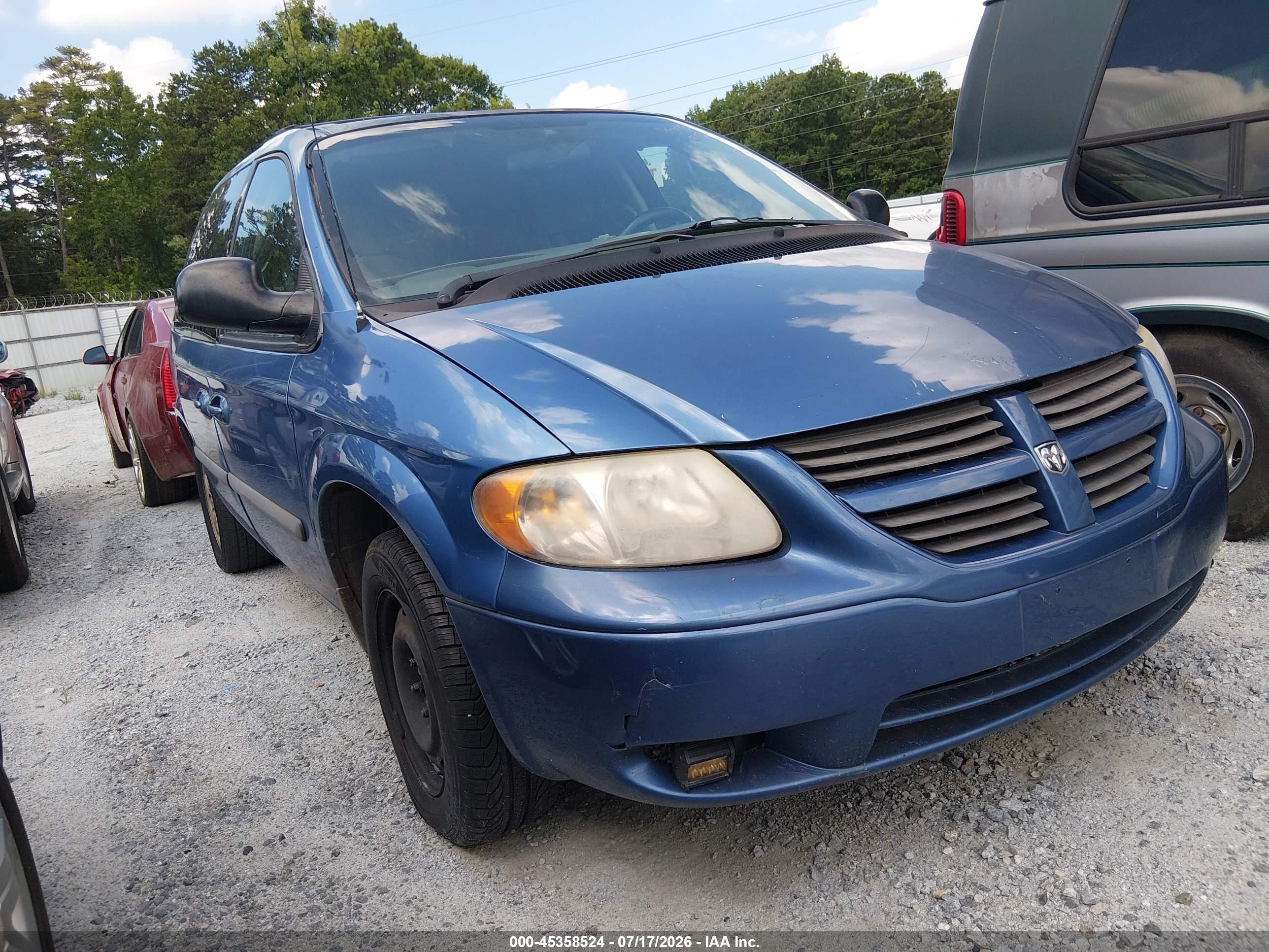 2007 Dodge Caravan SXT, VIN 1D4GP45R27B228723 — Перед