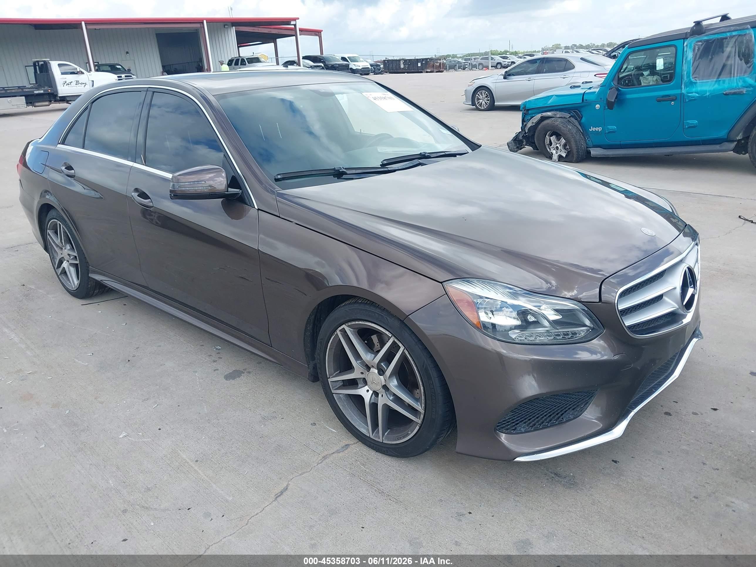 2014 Mercedes-Benz E 350 Sport, VIN WDDHF8JB2EA975168 — Engine fire