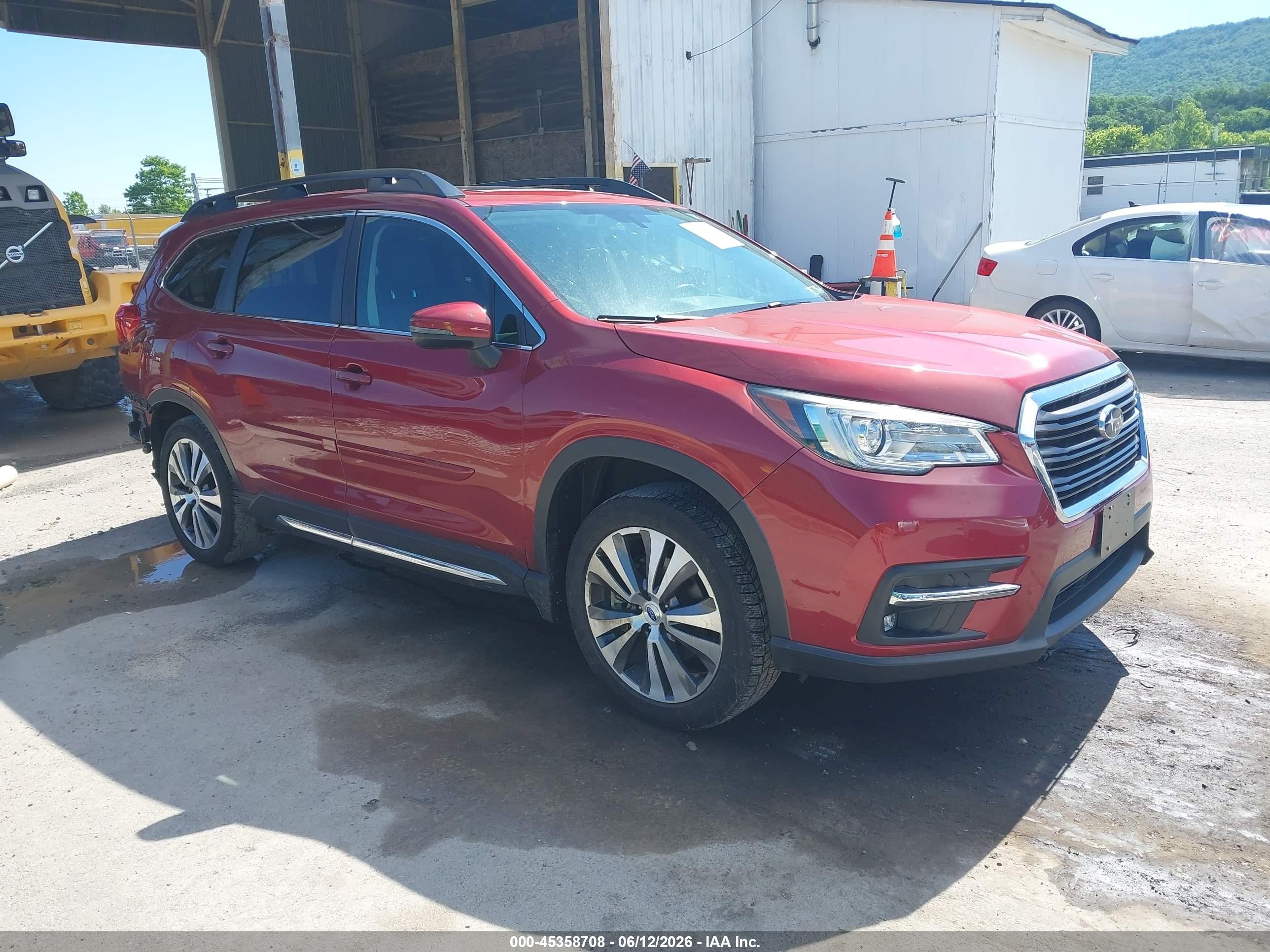 2020 Subaru Ascent Limited, VIN 4S4WMALD8L3424883 — Rear end
