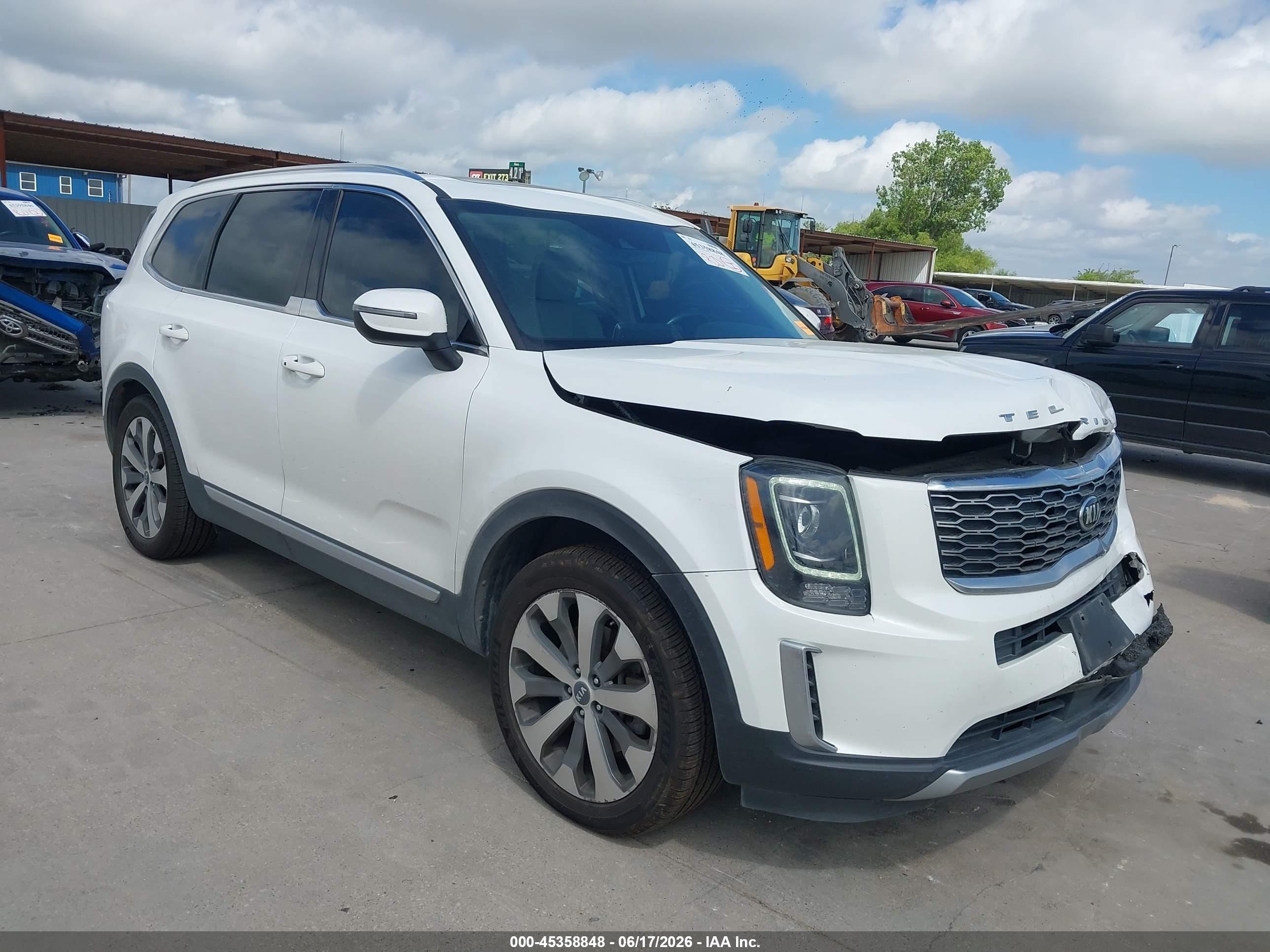 2020 Kia Telluride EX, VIN 5XYP3DHC1LG063764 — Front end